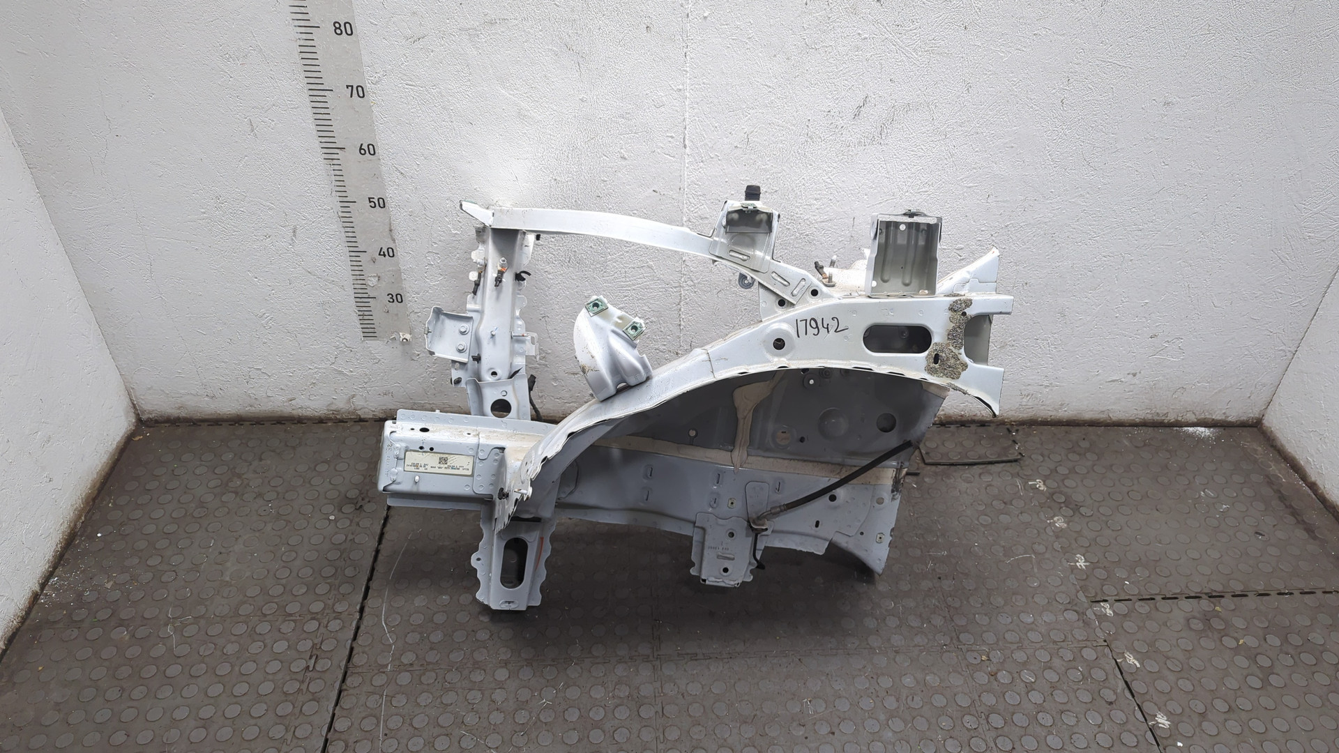 Лонжерон передний левый