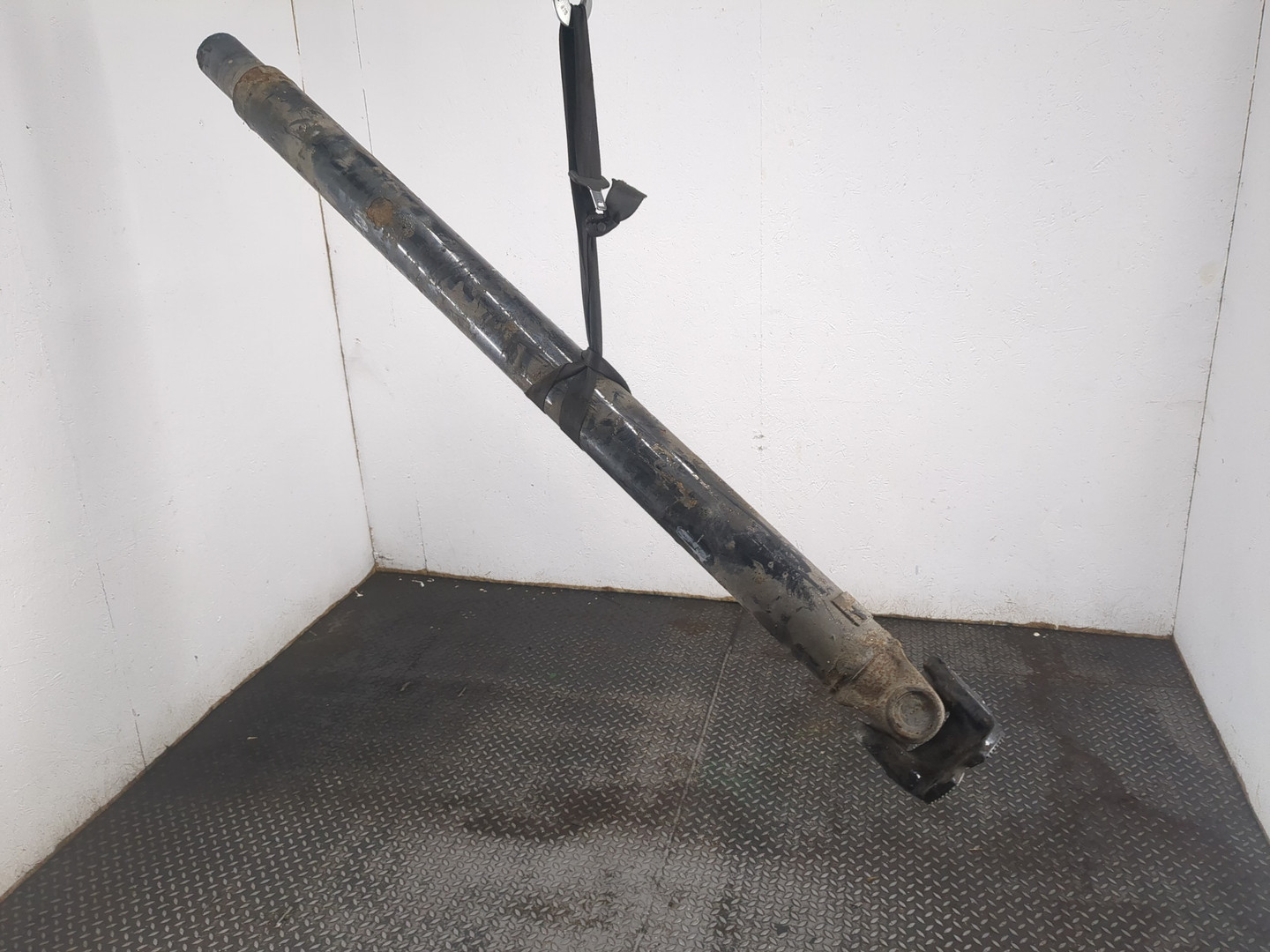 Вал карданный задний