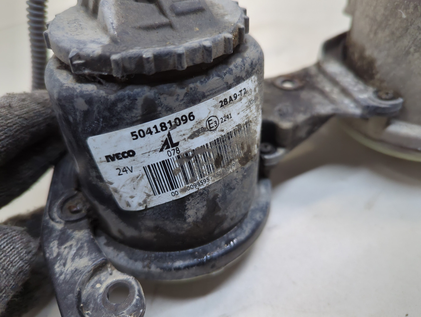 Фара противотуманная левая