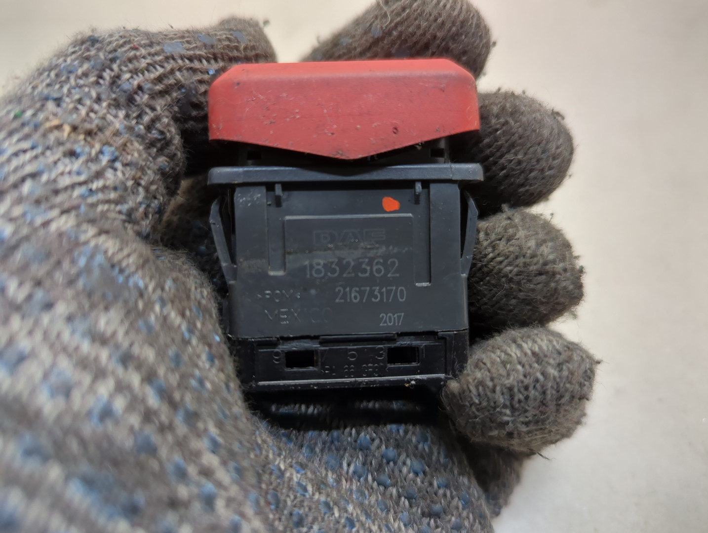 Кнопка аварийной остановки