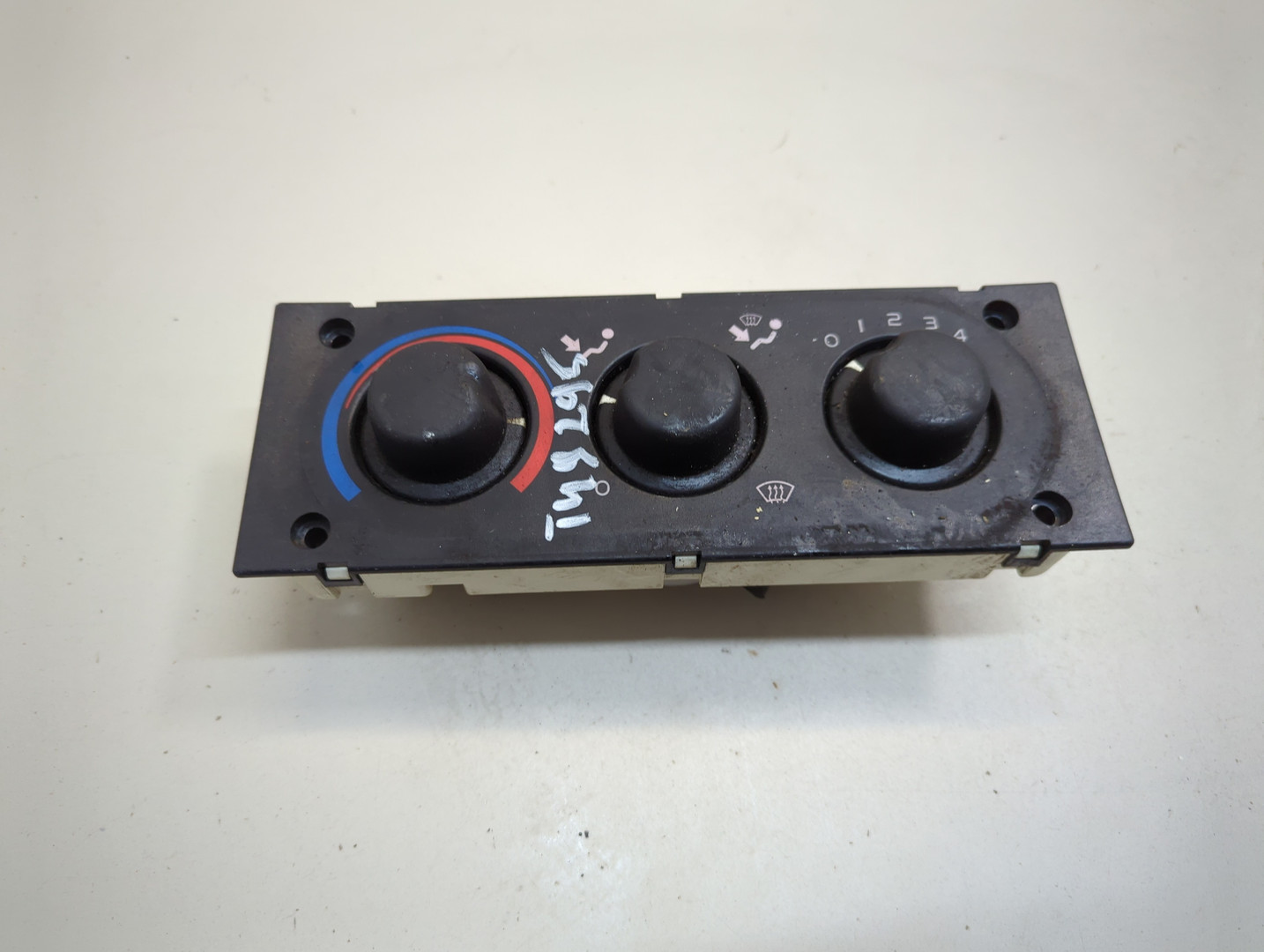 Переключатель отопителя