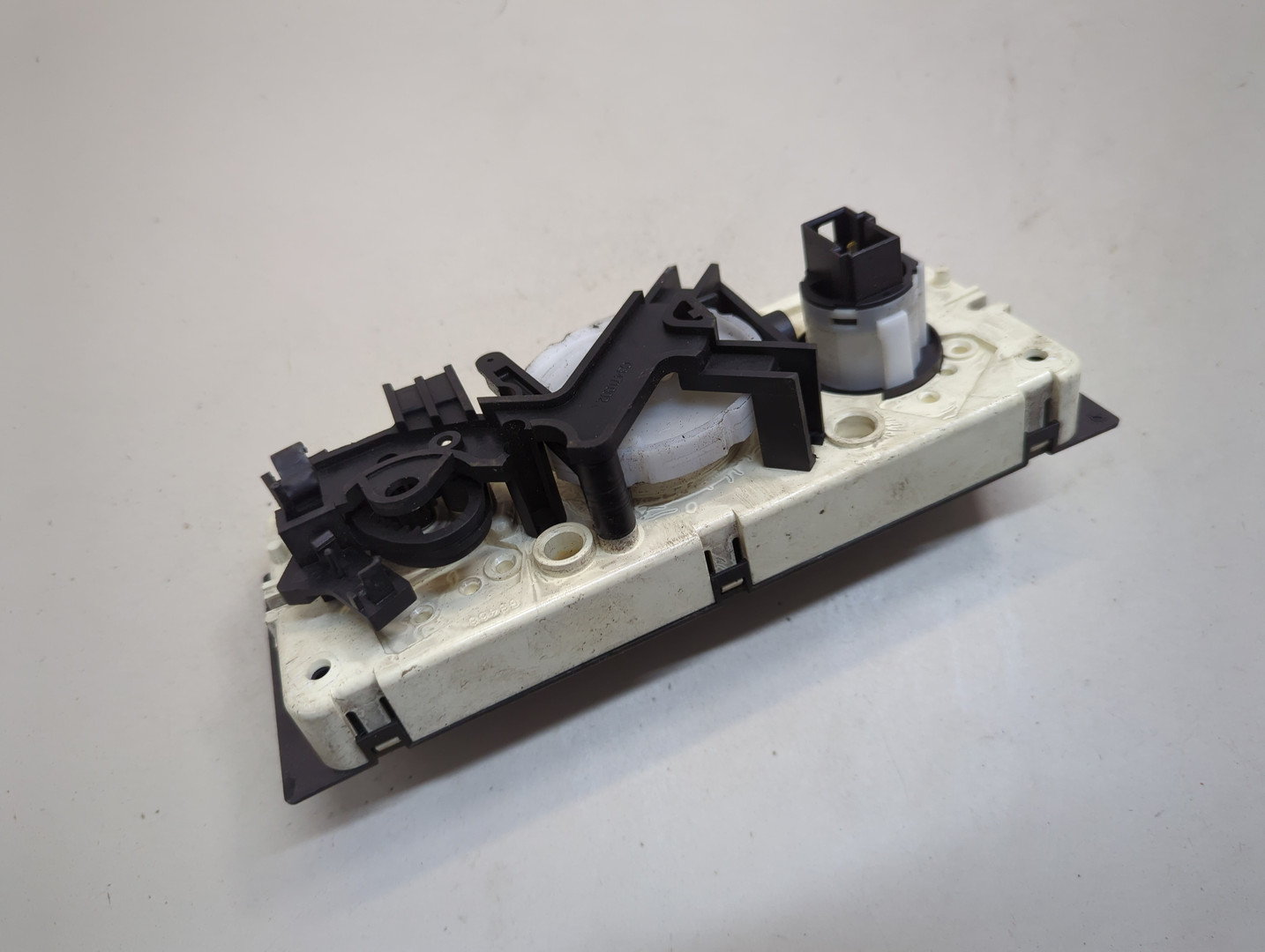 Переключатель отопителя