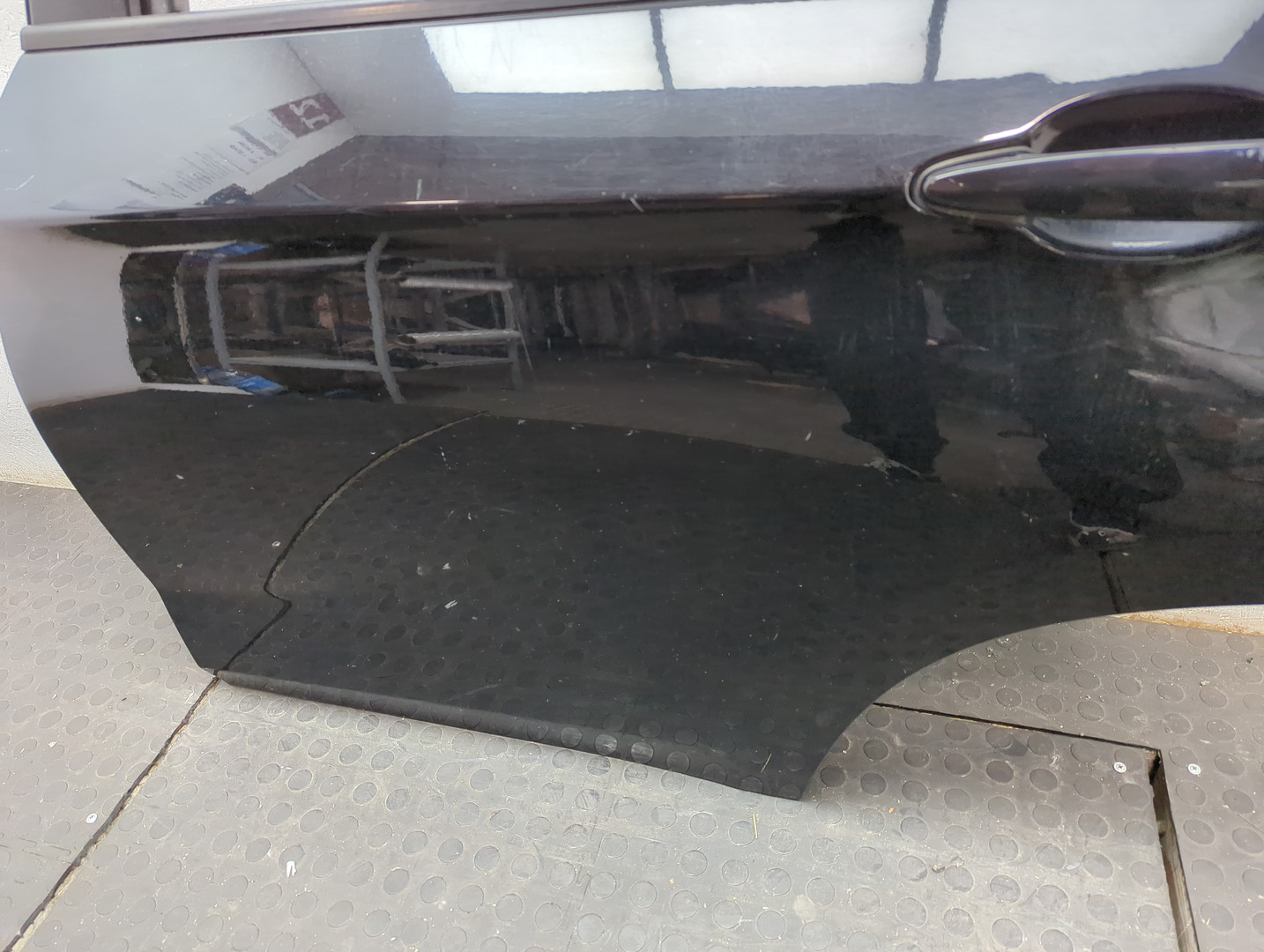 Дверь задняя правая