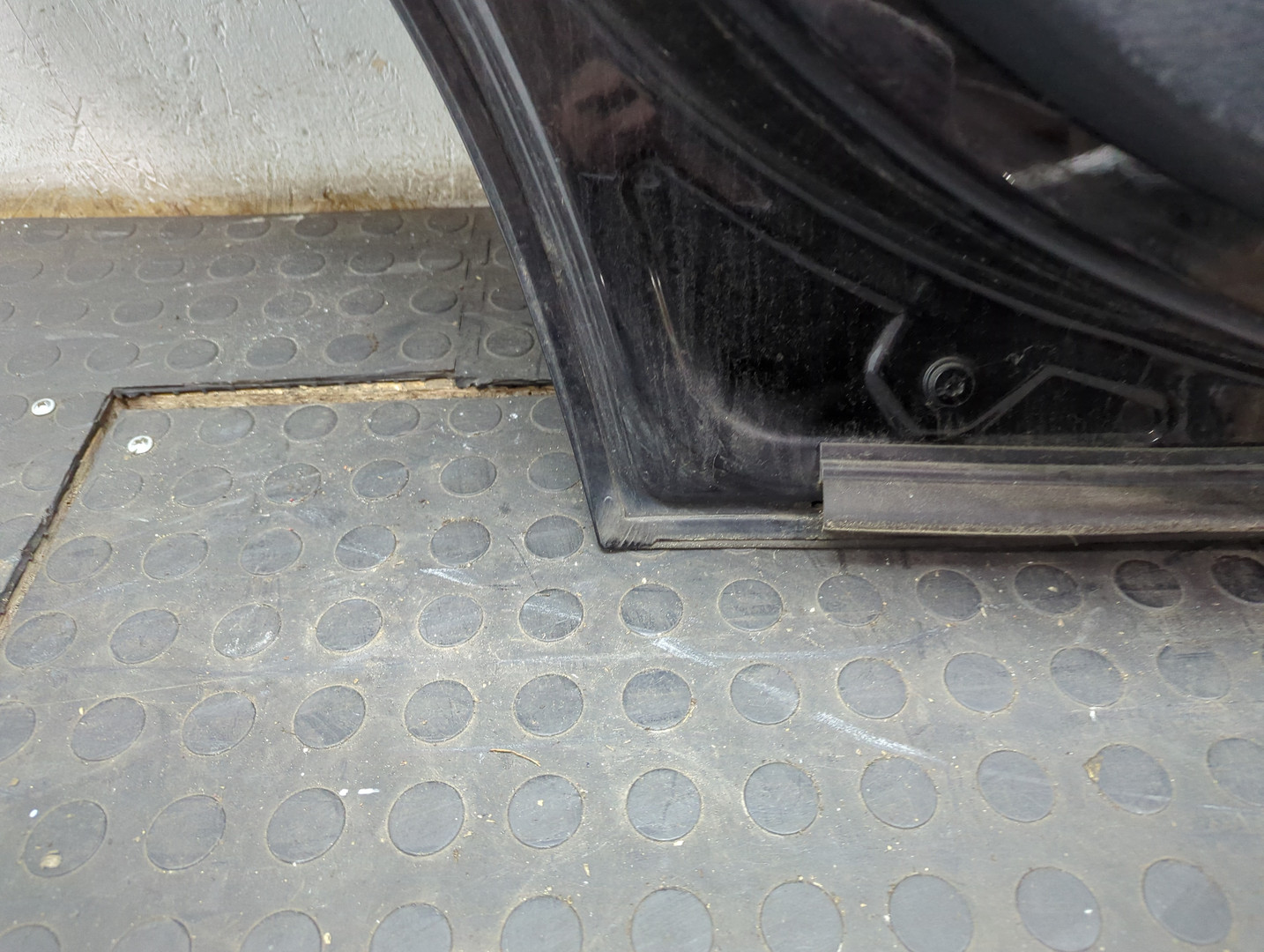 Дверь задняя правая