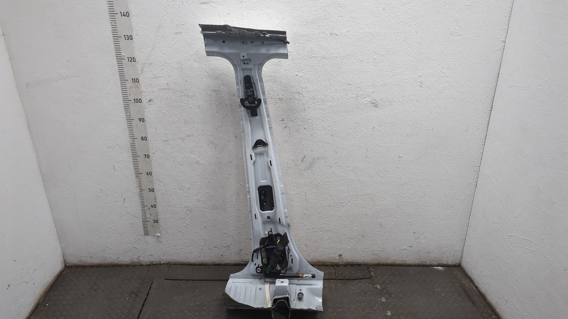 Кузовной элемент