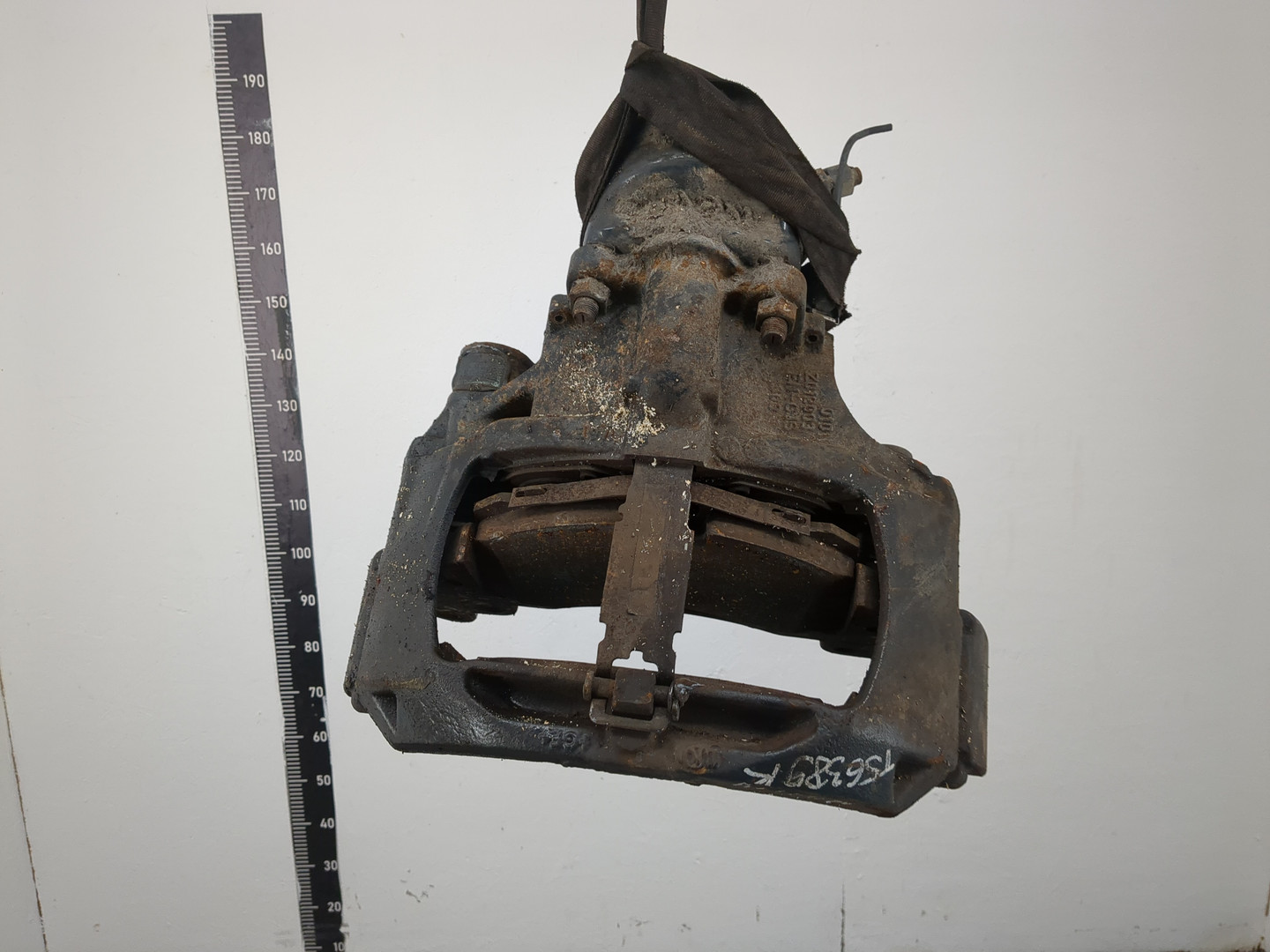 Суппорт задний правый