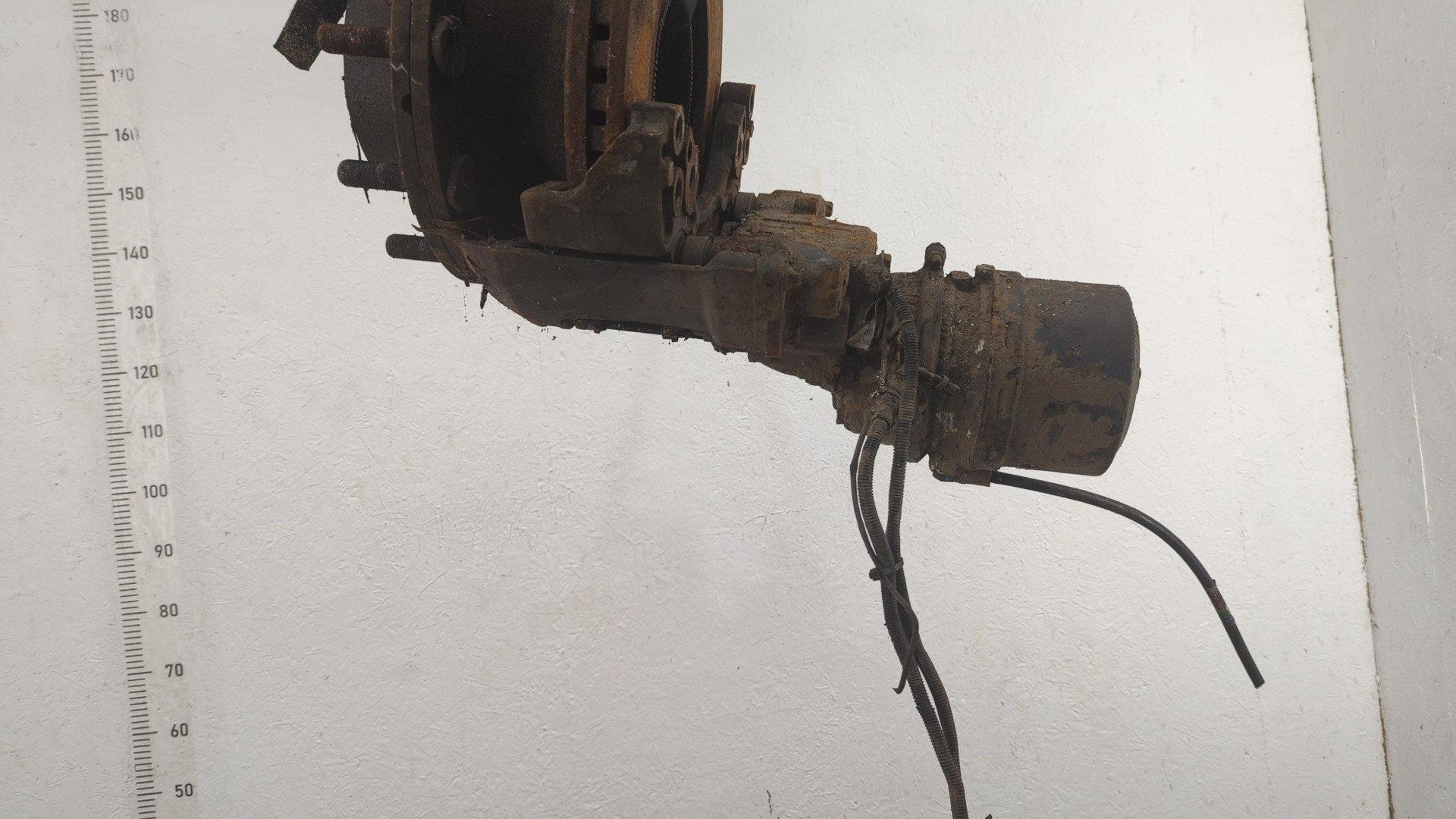 Кулак поворотный задний правый