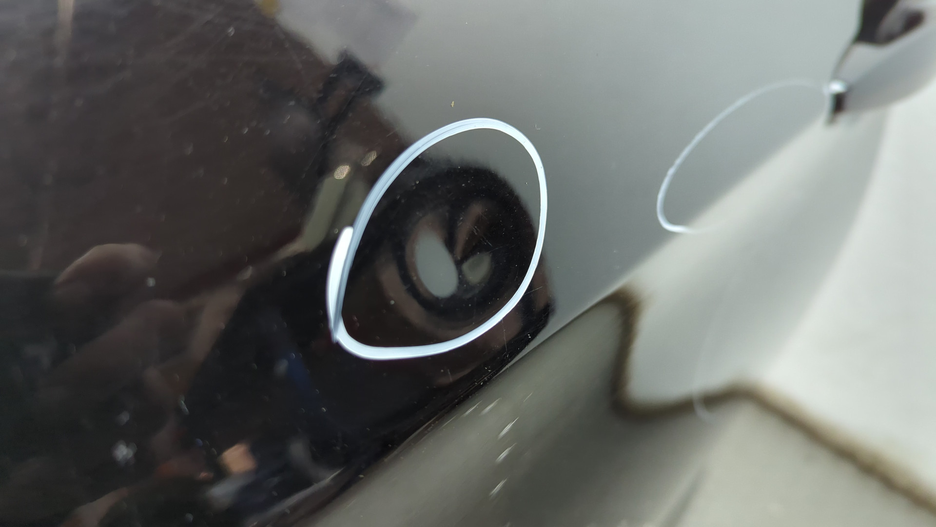 Дверь передняя левая