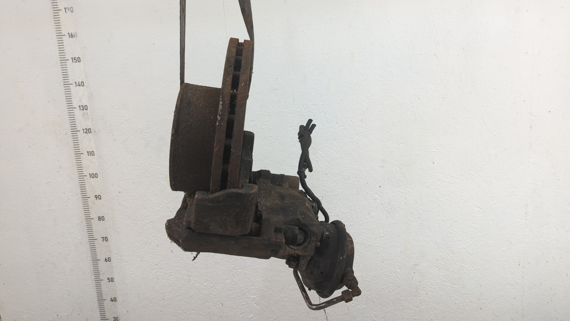 Суппорт передний правый