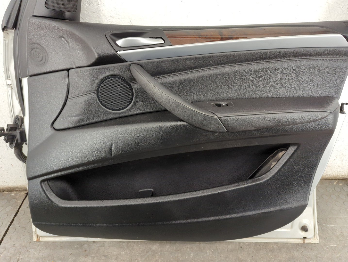 Дверь передняя правая