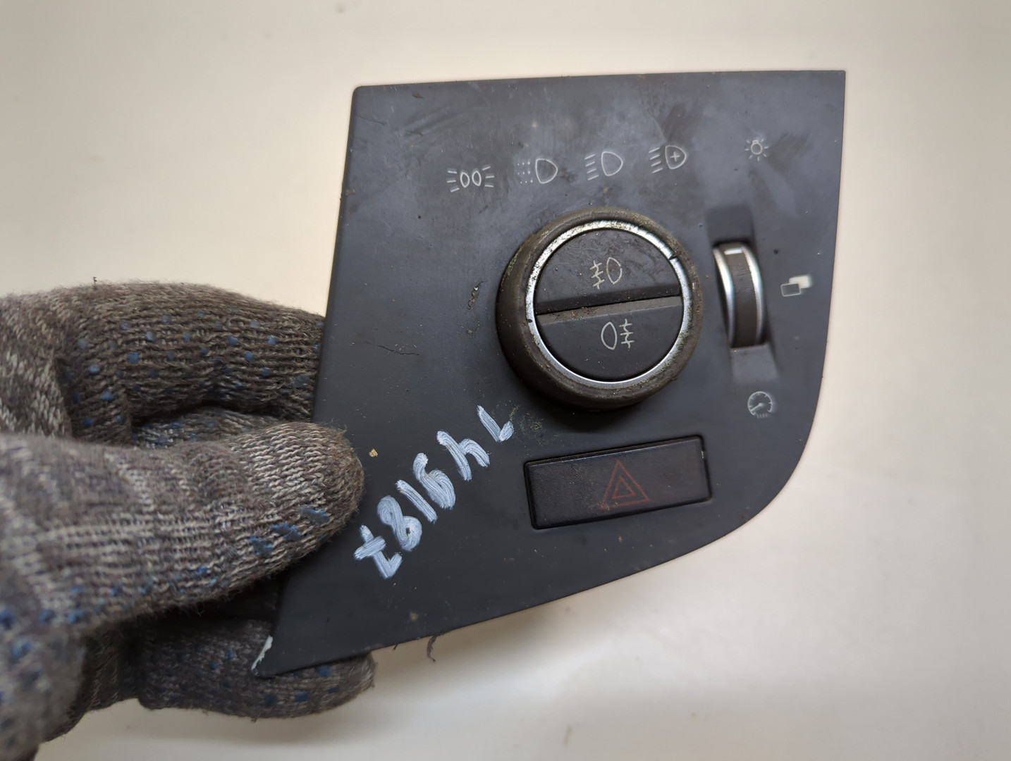 Переключатель света фар