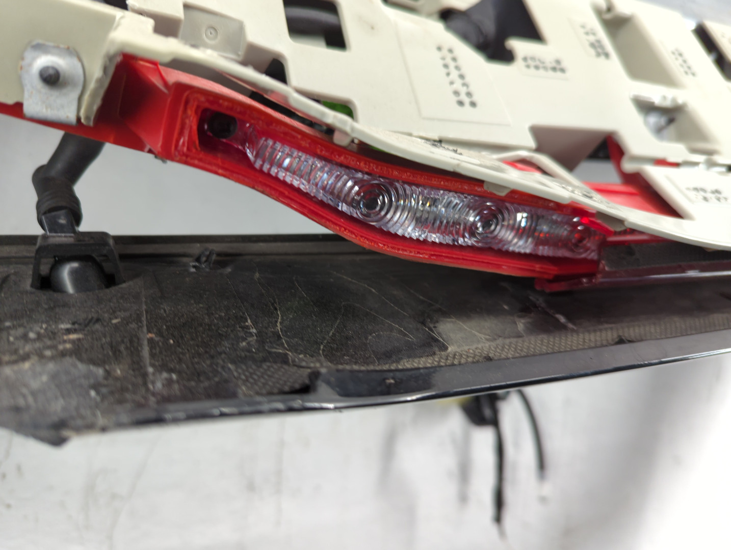 Дверь багажника