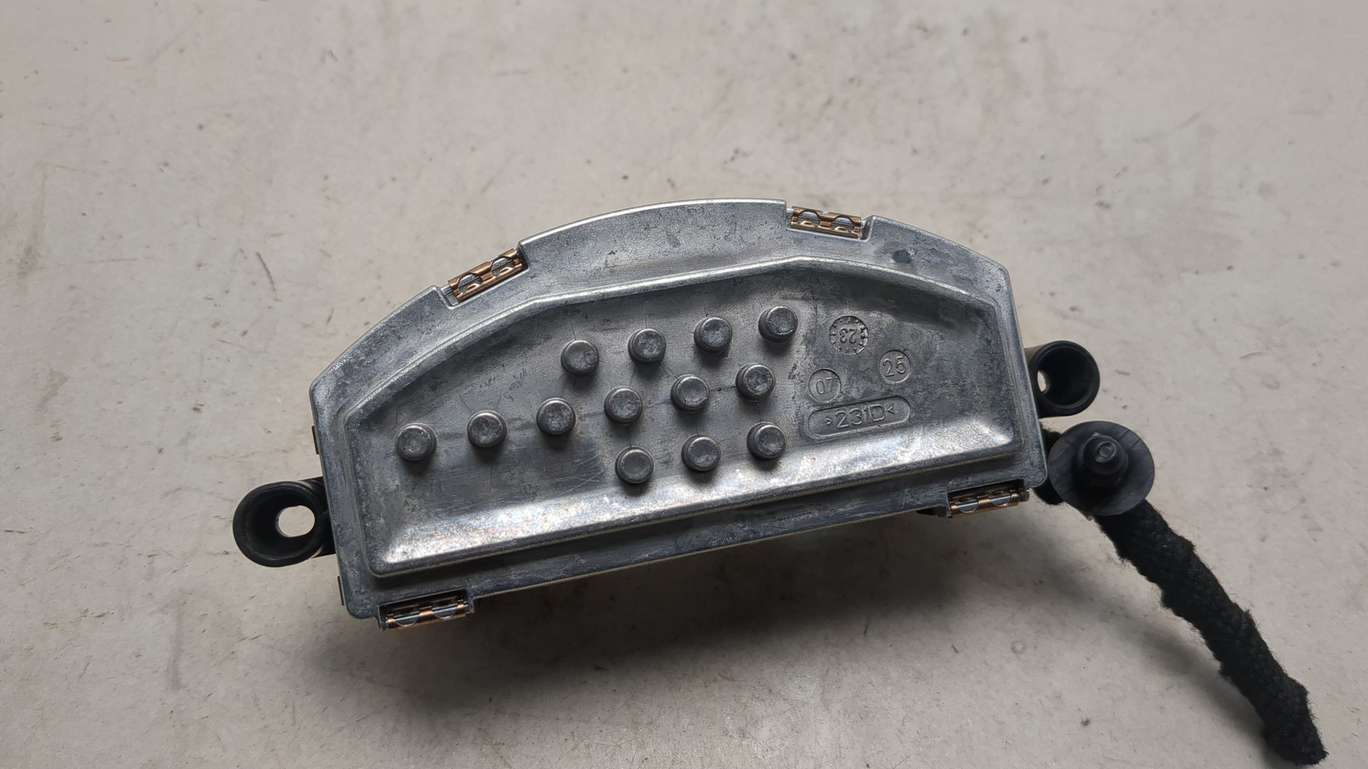 Резистор отопителя