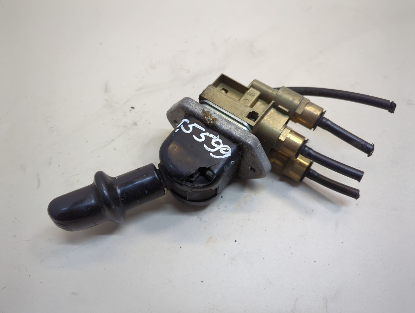 Кран ручного тормоза