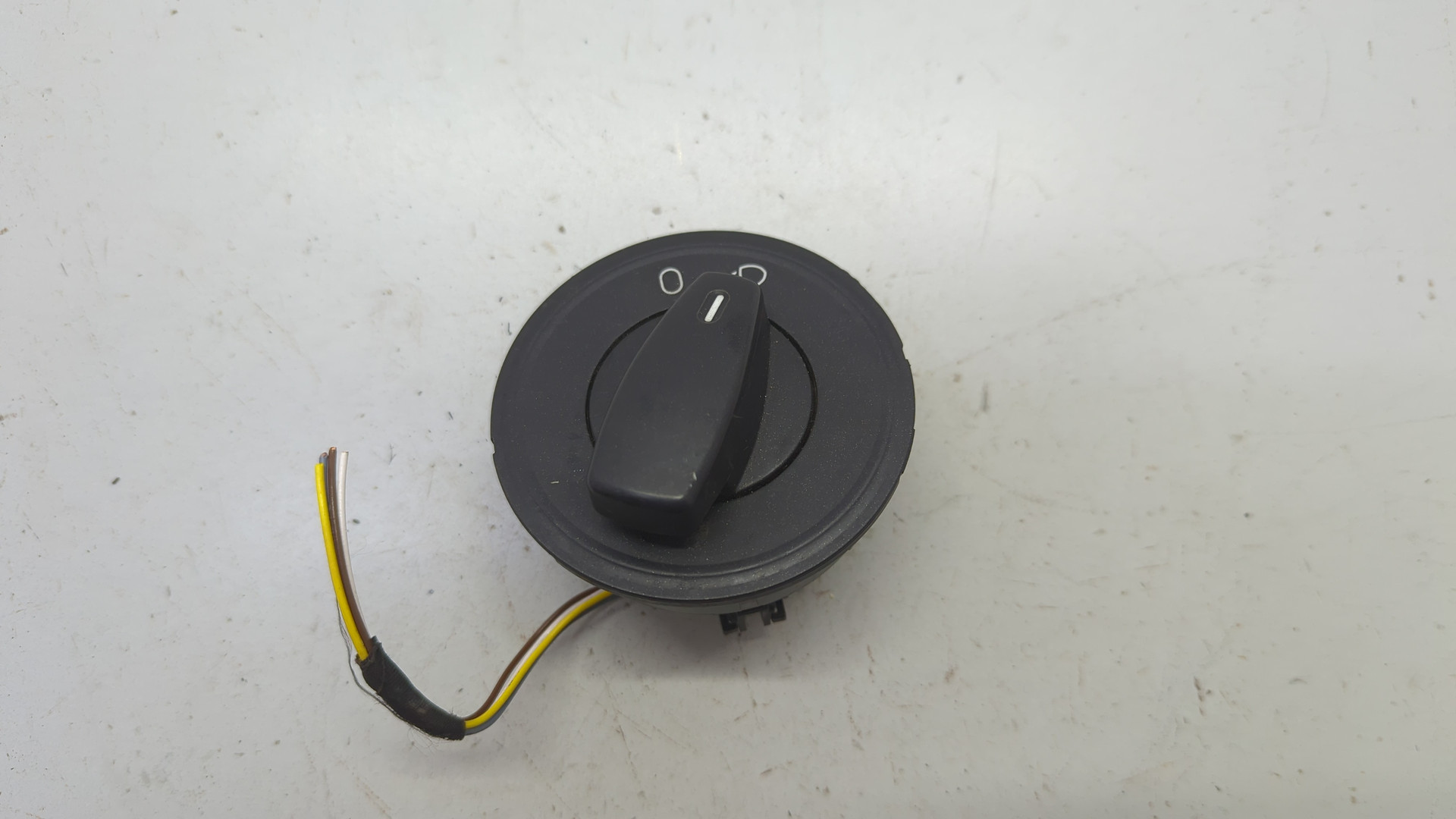 Переключатель света фар