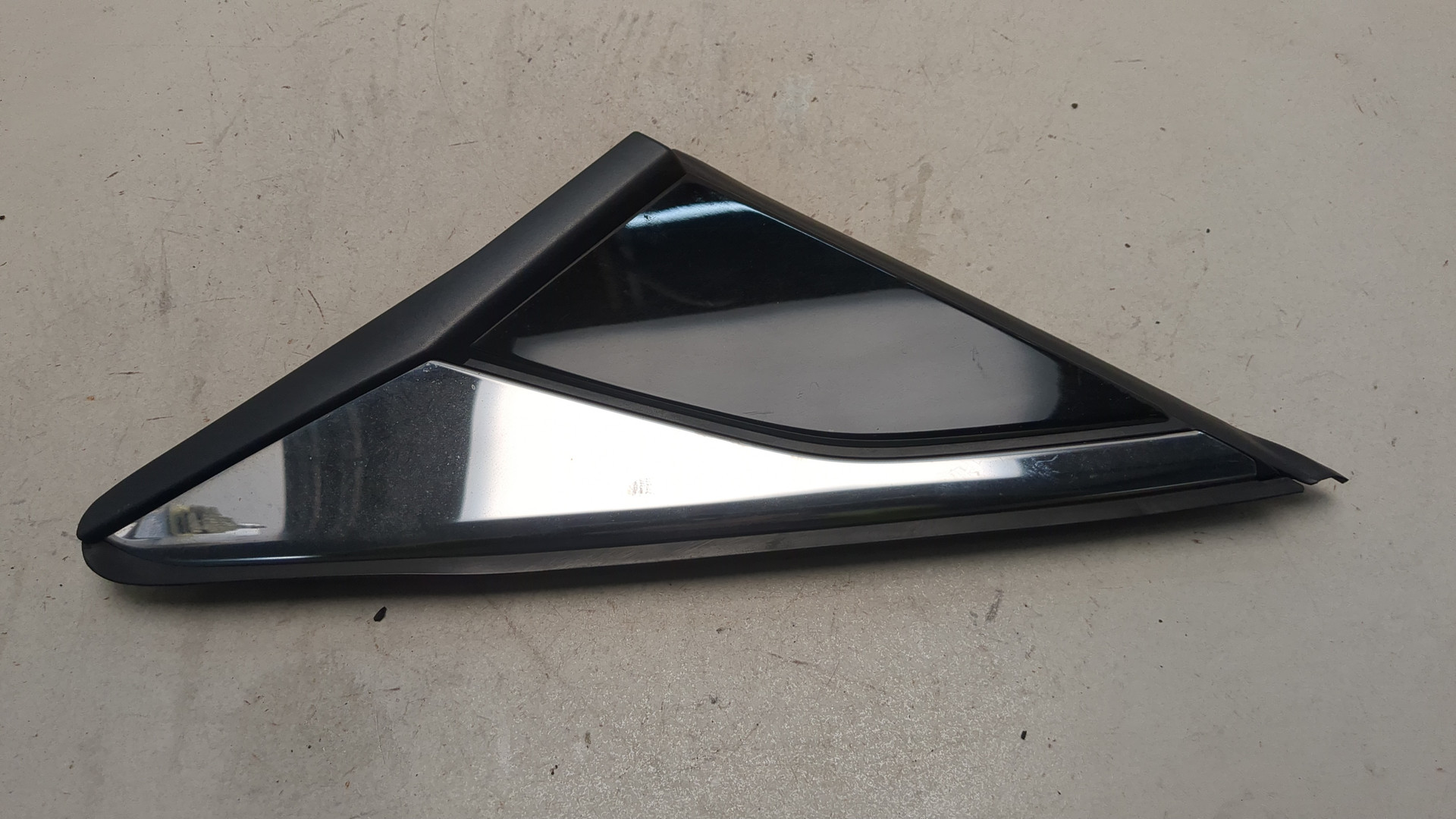 Накладка (кузов наружные)