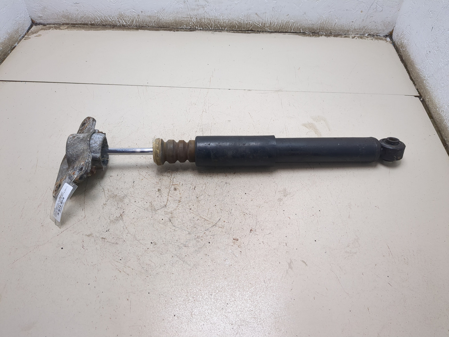 Амортизатор задний (стойка)