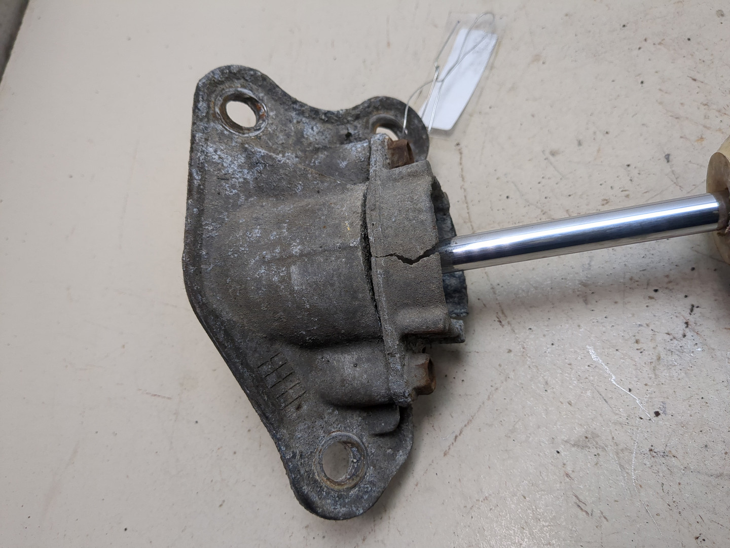 Амортизатор задний (стойка)