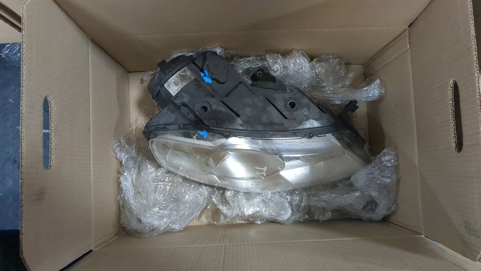 Фара правая