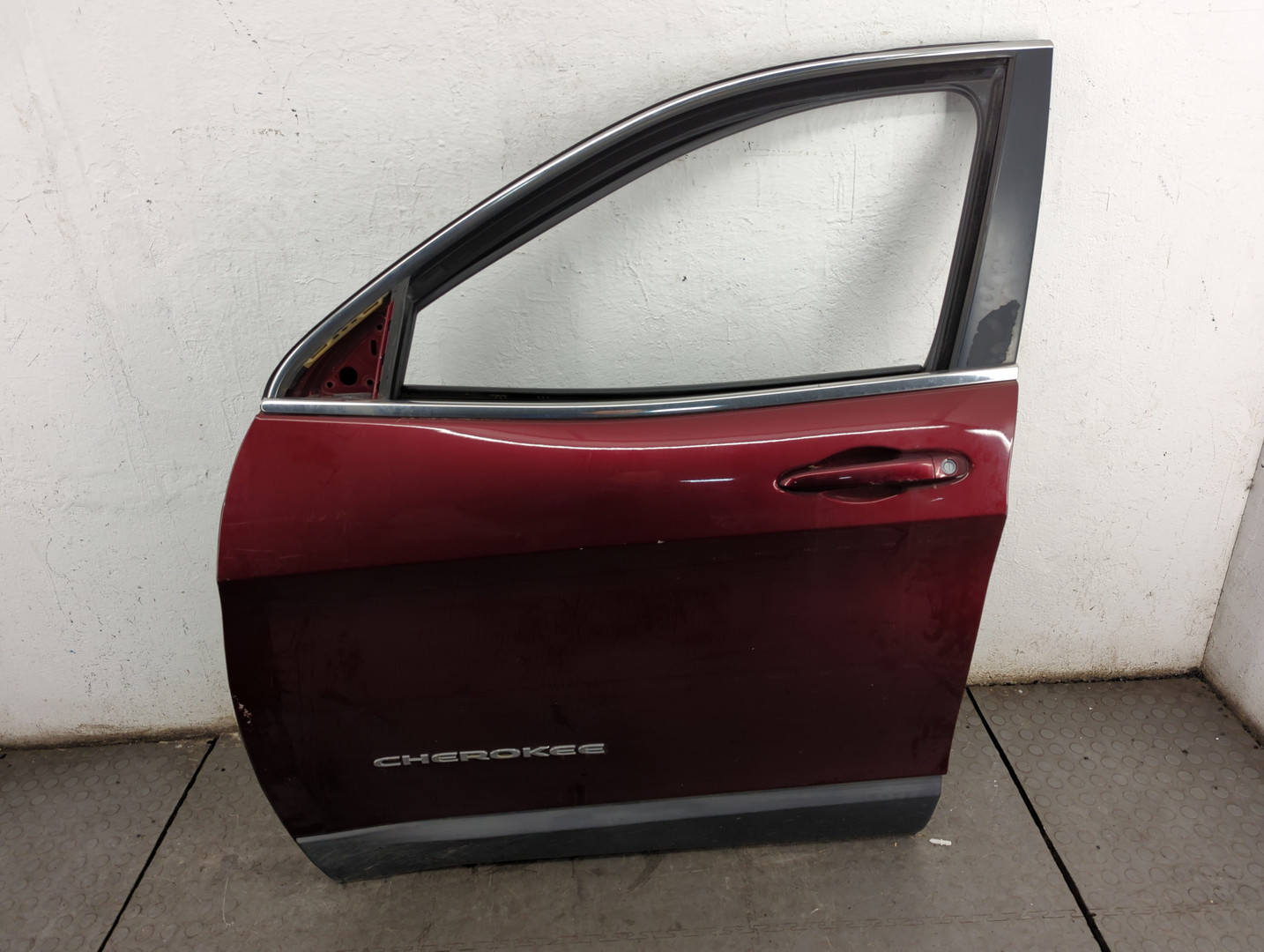 Дверь передняя левая