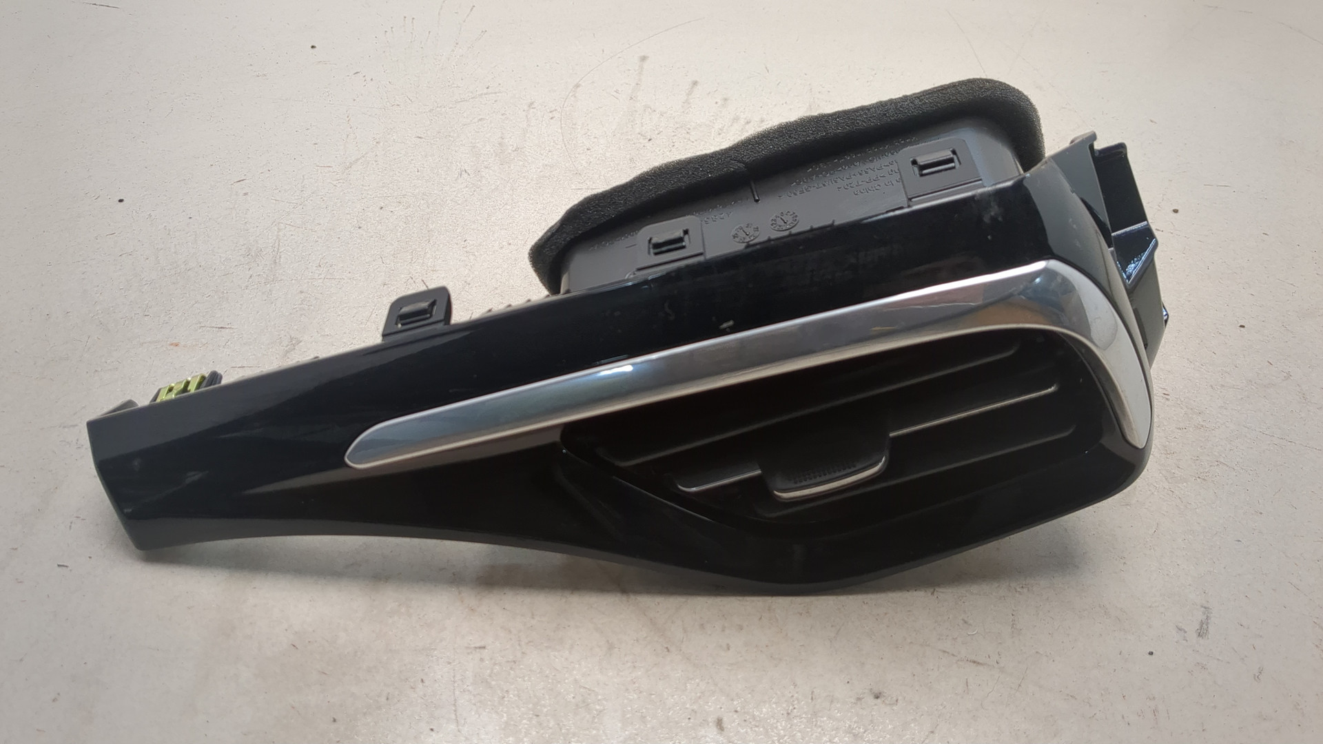 Дефлектор воздушный