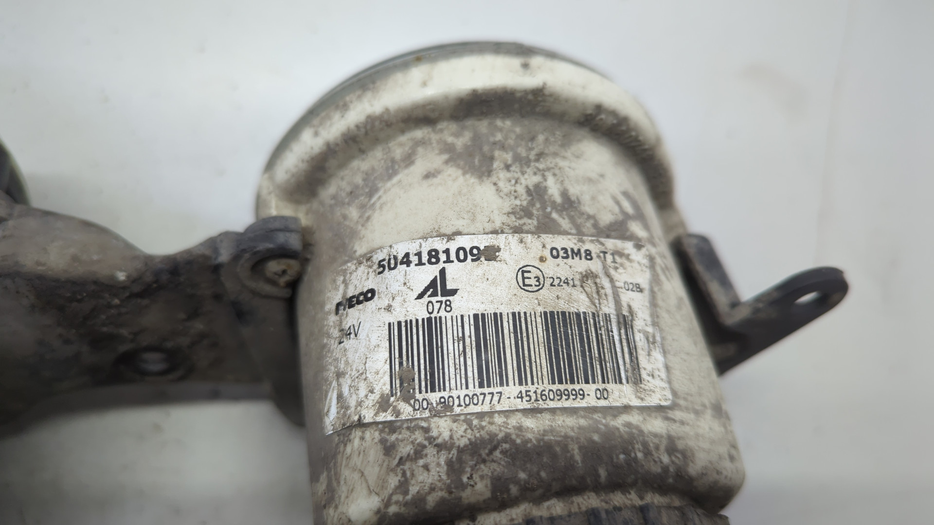 Фара противотуманная правая