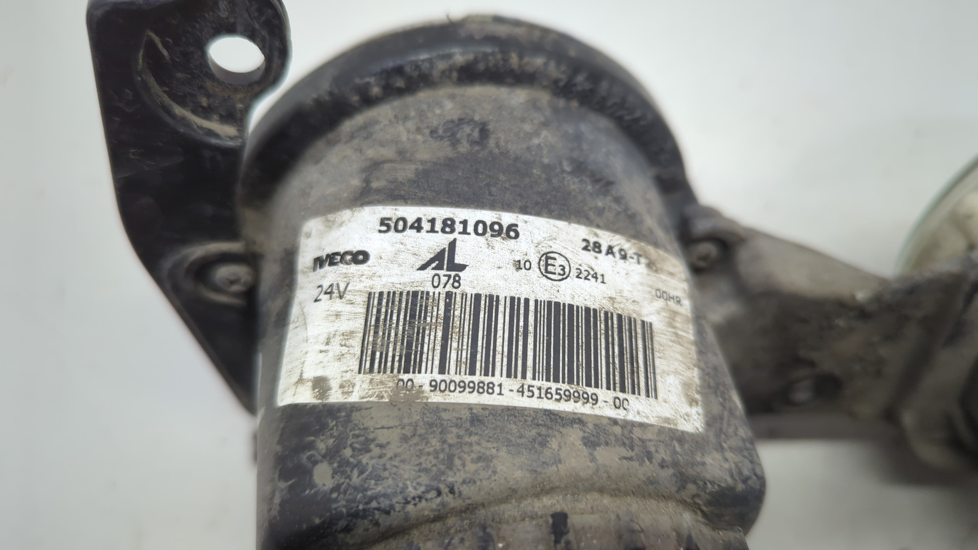 Фара противотуманная правая