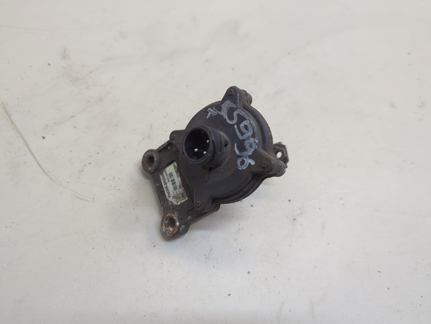 Кран уровня пола кабины