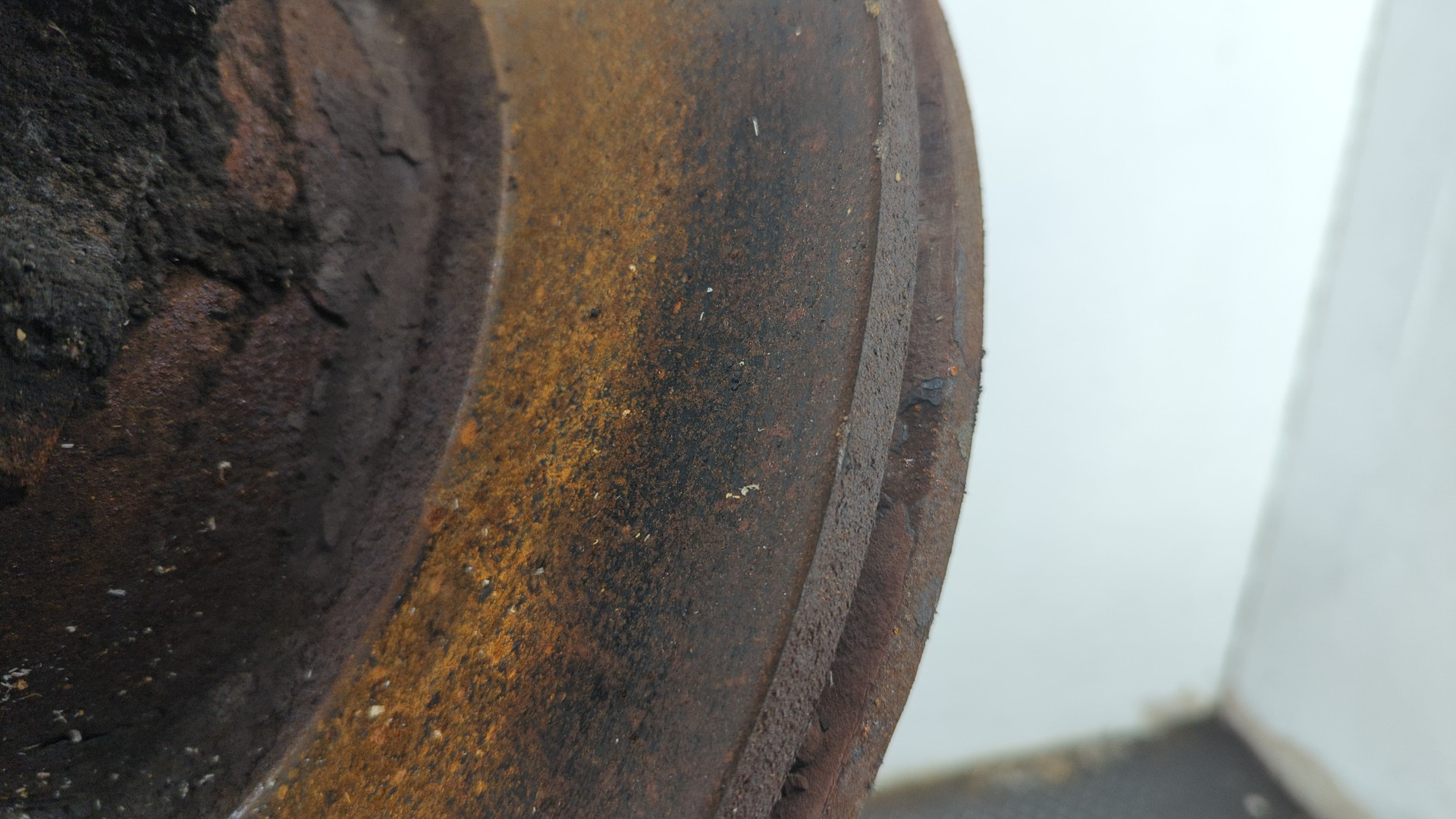 Кулак поворотный задний правый