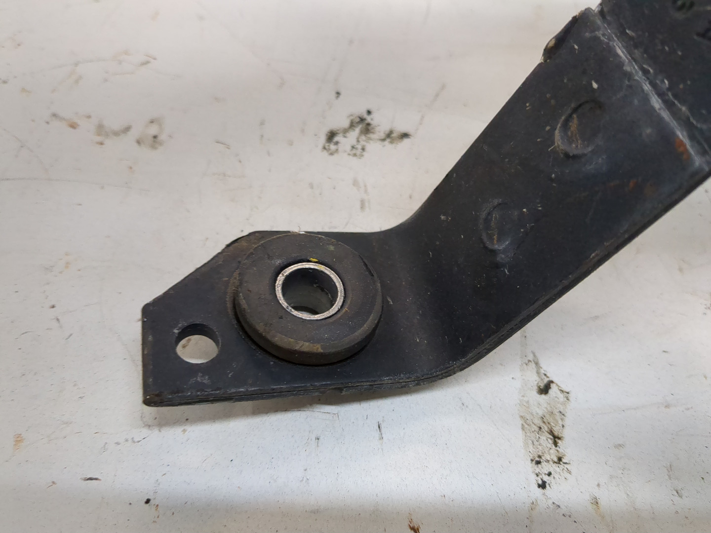 Лента крепления бензобака