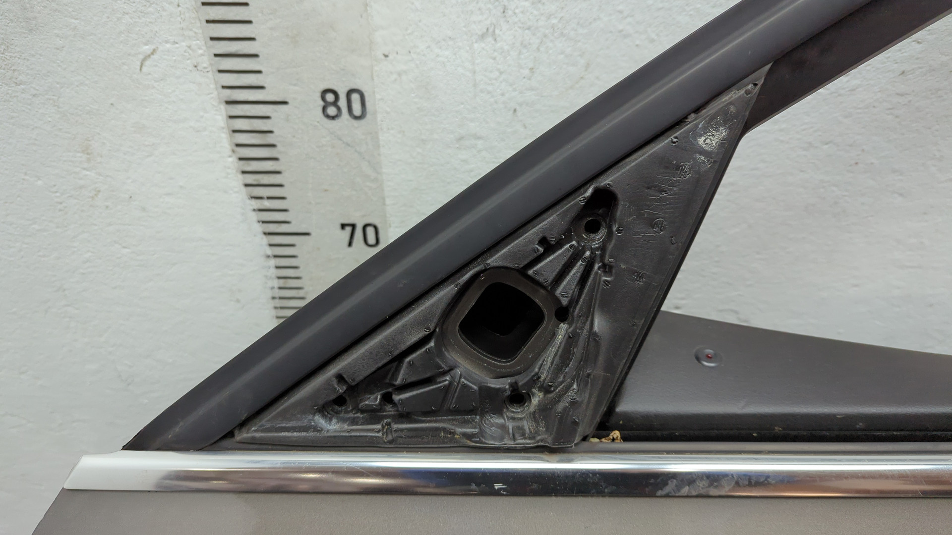 Дверь передняя левая