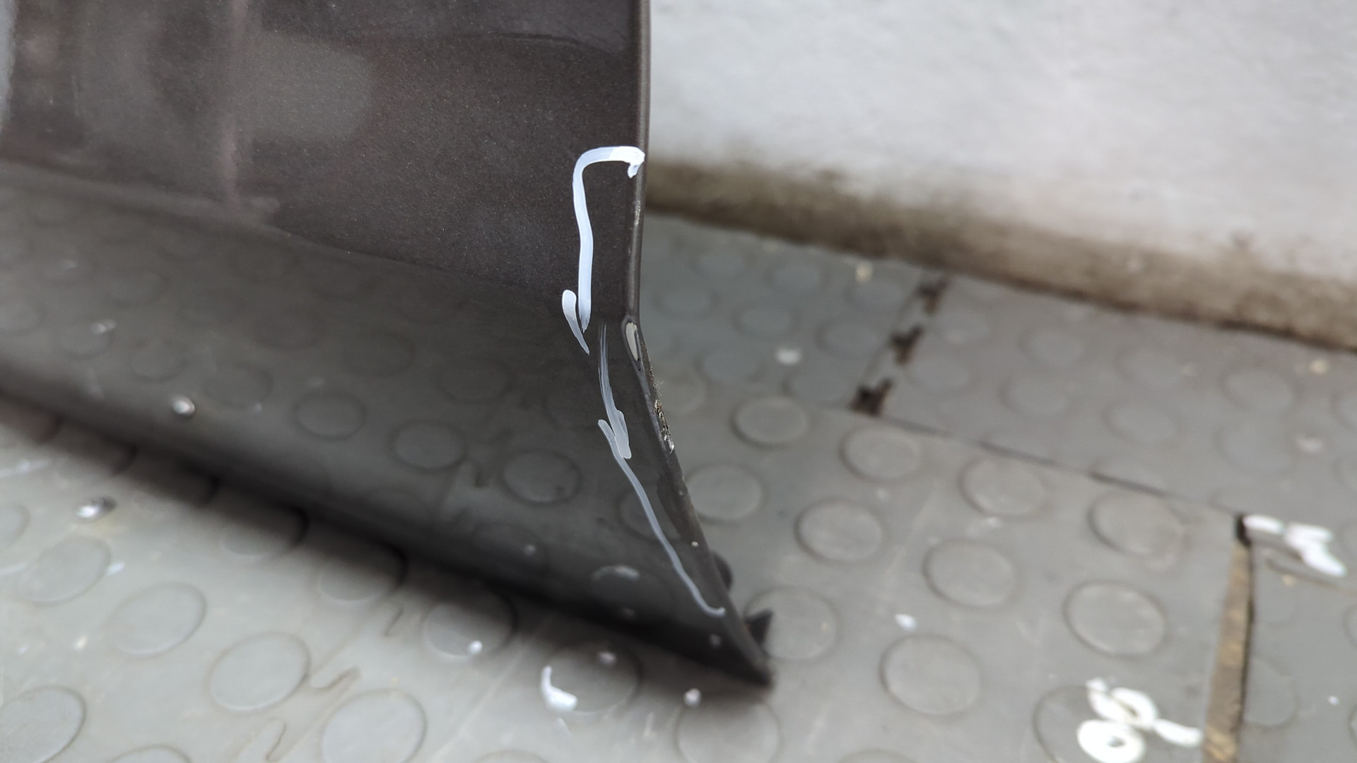 Дверь передняя левая