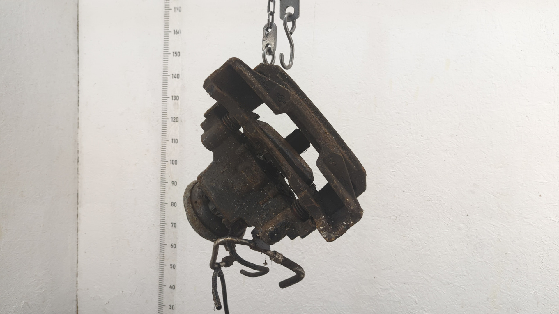 Суппорт передний правый