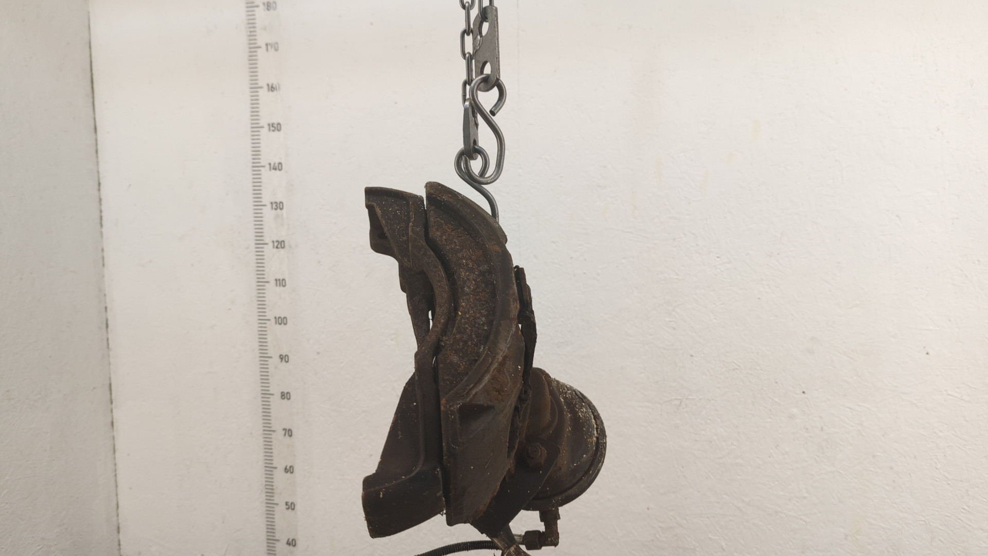 Суппорт передний правый