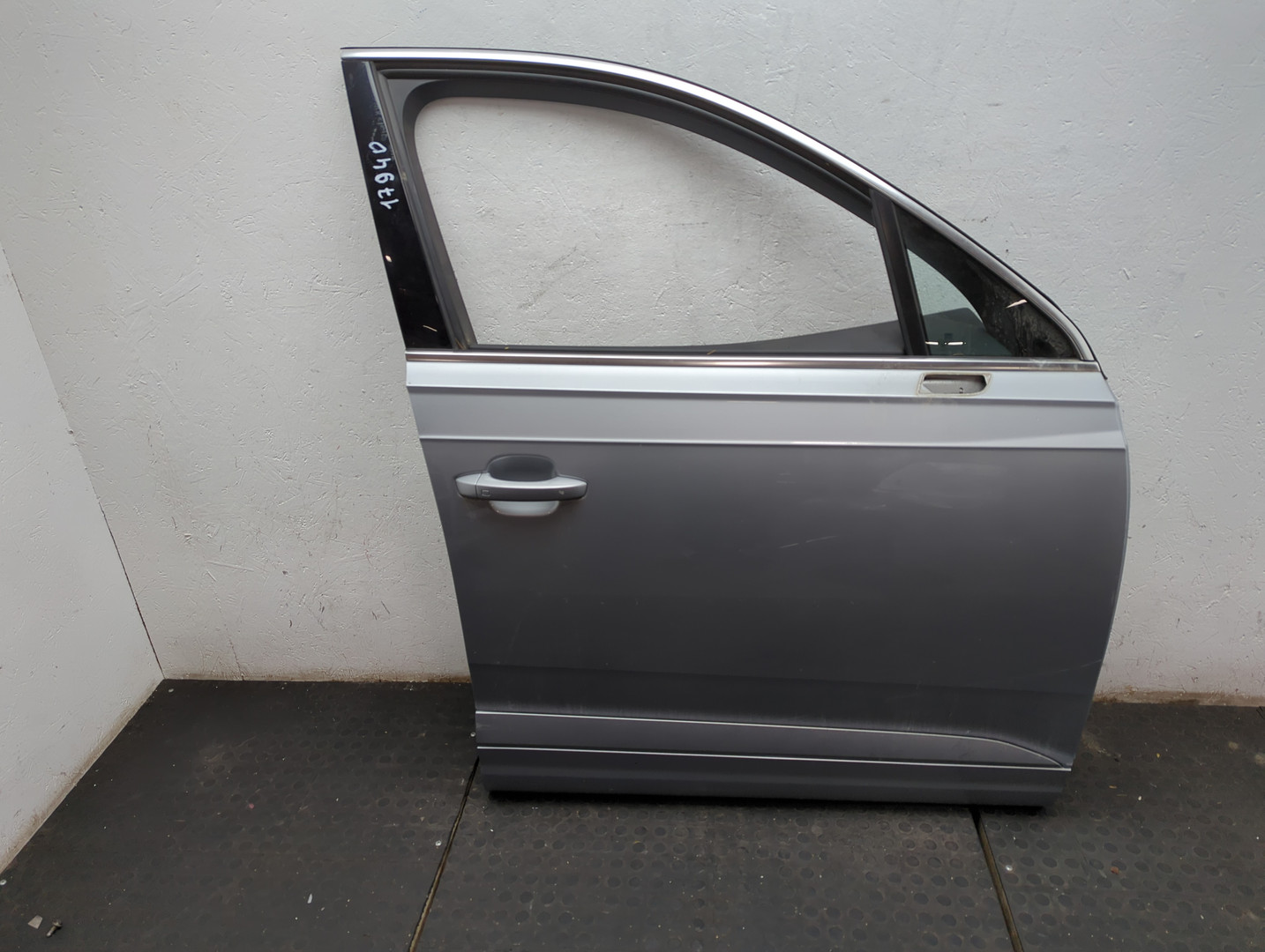 Дверь передняя правая