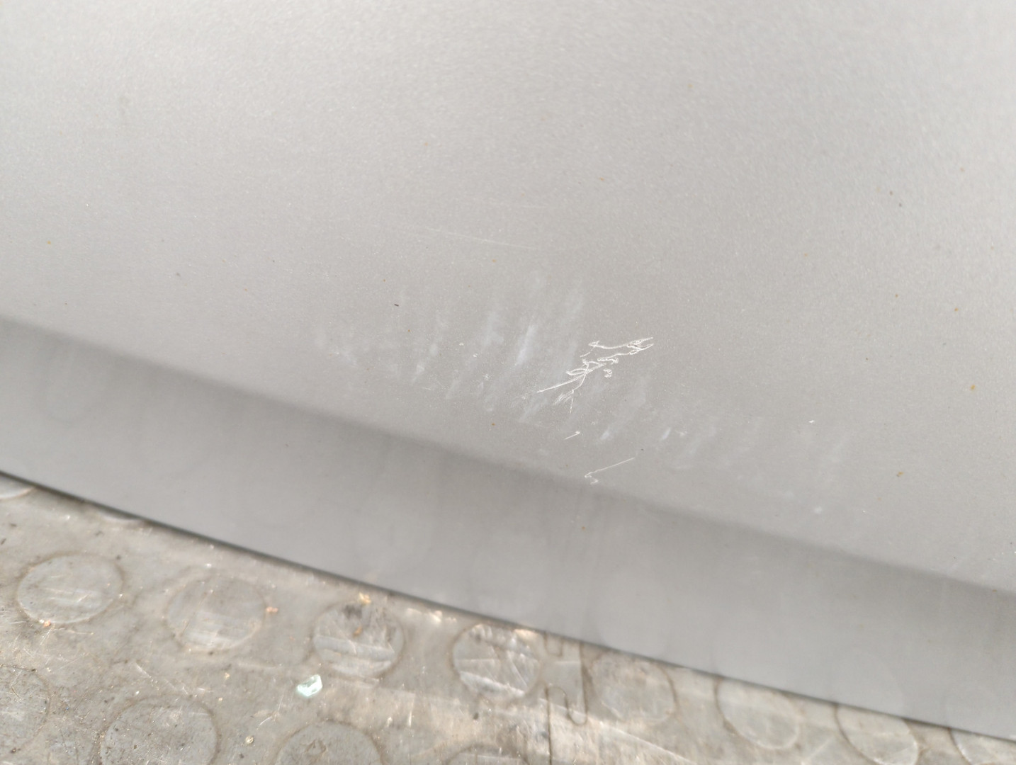 Дверь багажника нижняя (борт)