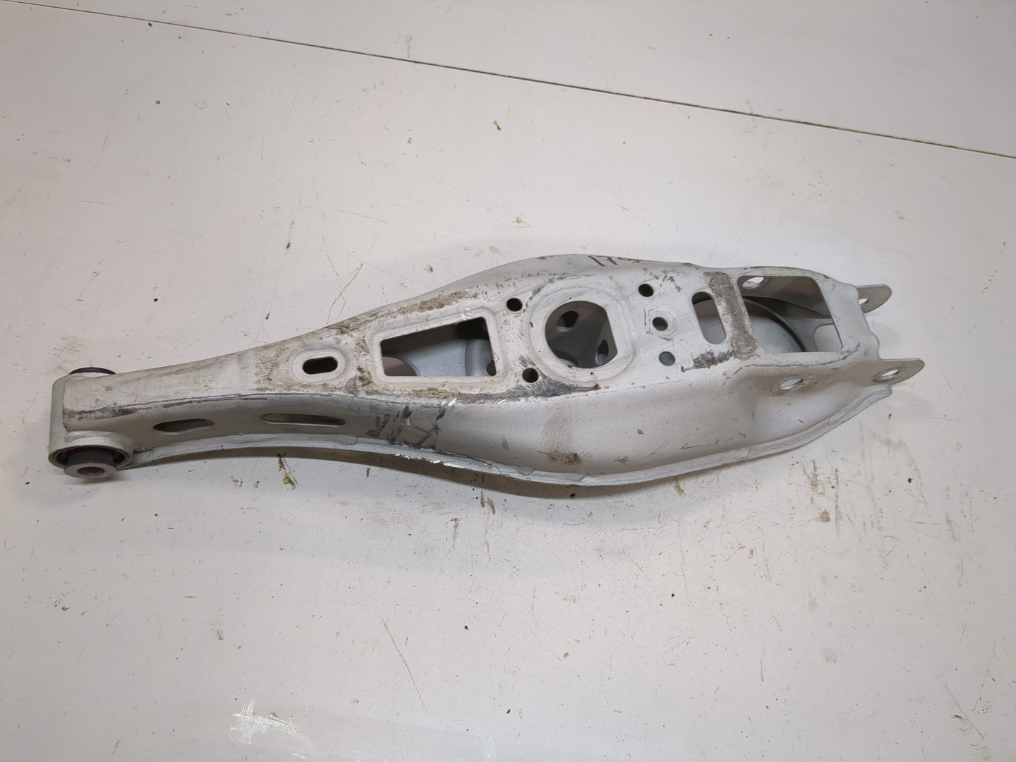 Рычаг задний