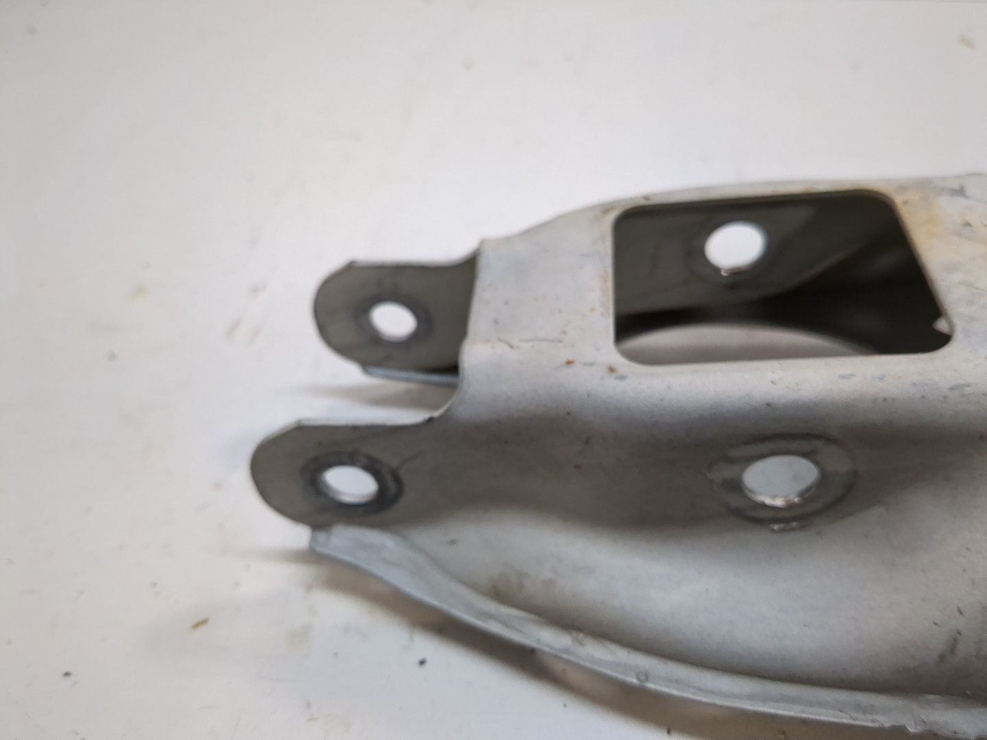 Рычаг задний