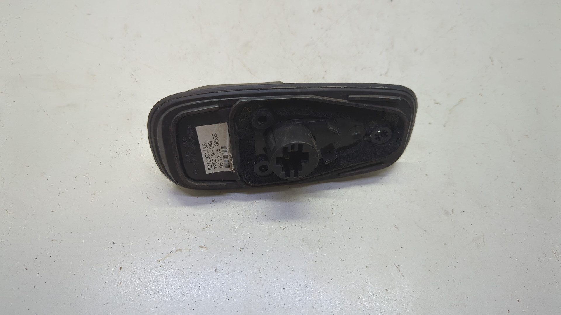 Габарит задний