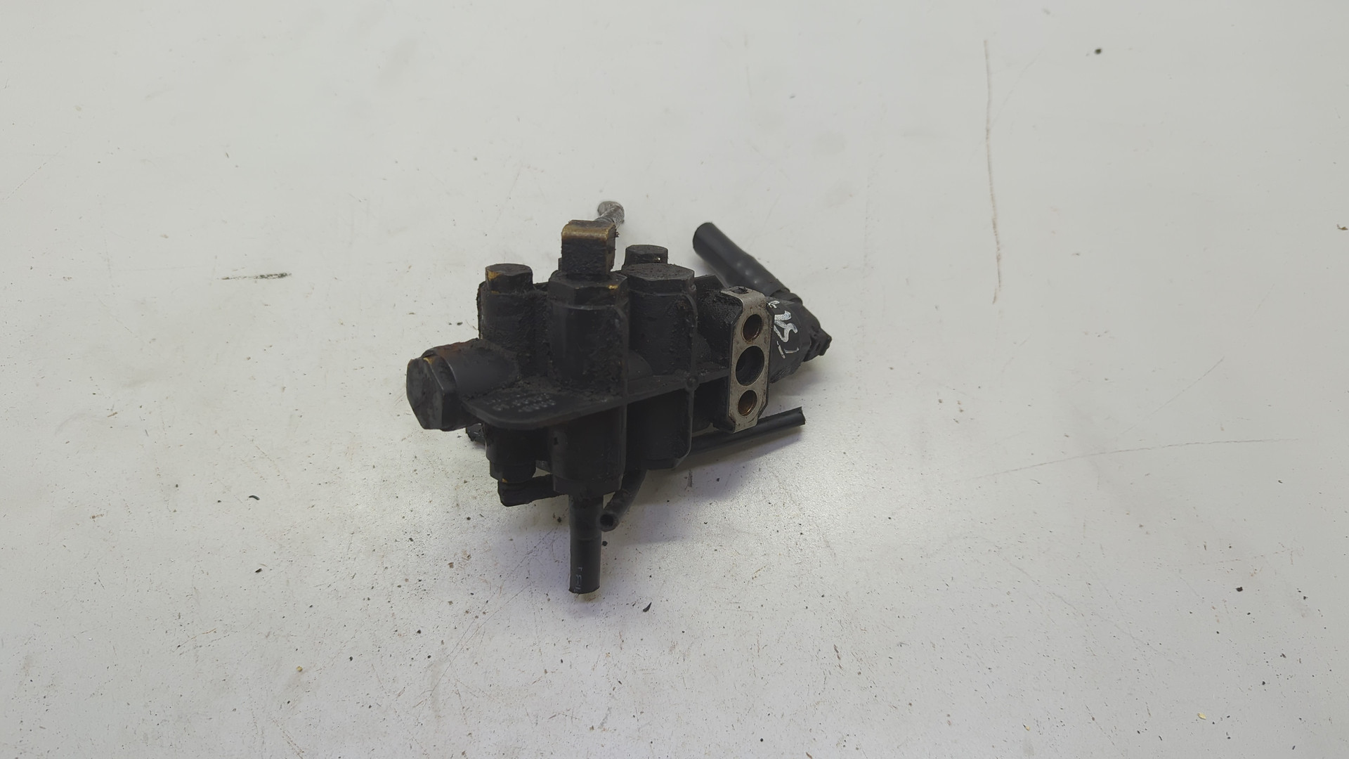 Распределитель тормозных сил