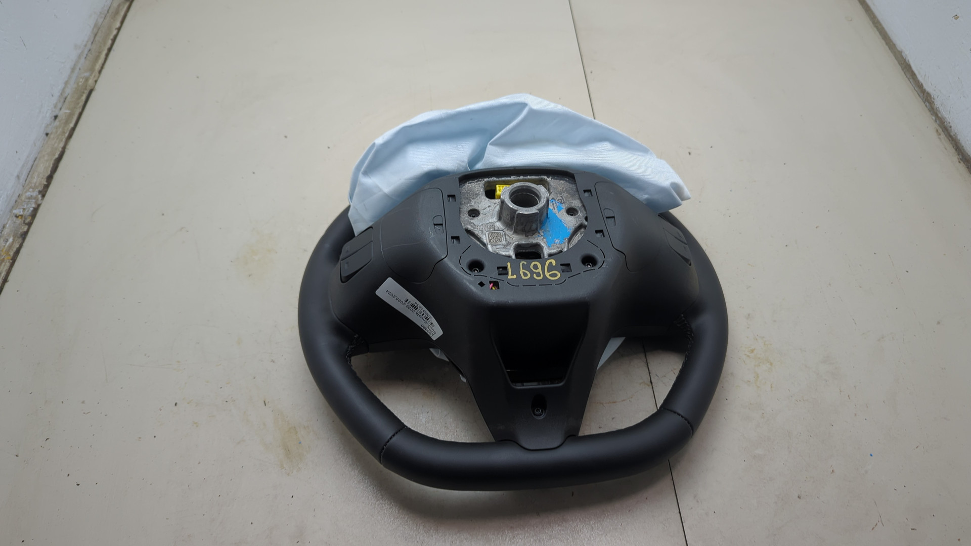 Рулевое колесо (руль)