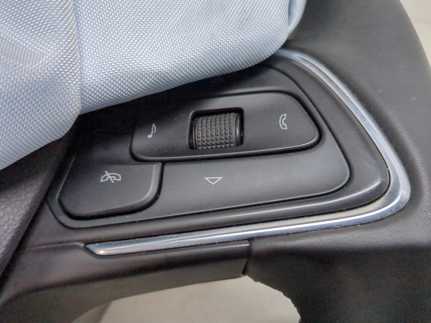 Рулевое колесо (руль)