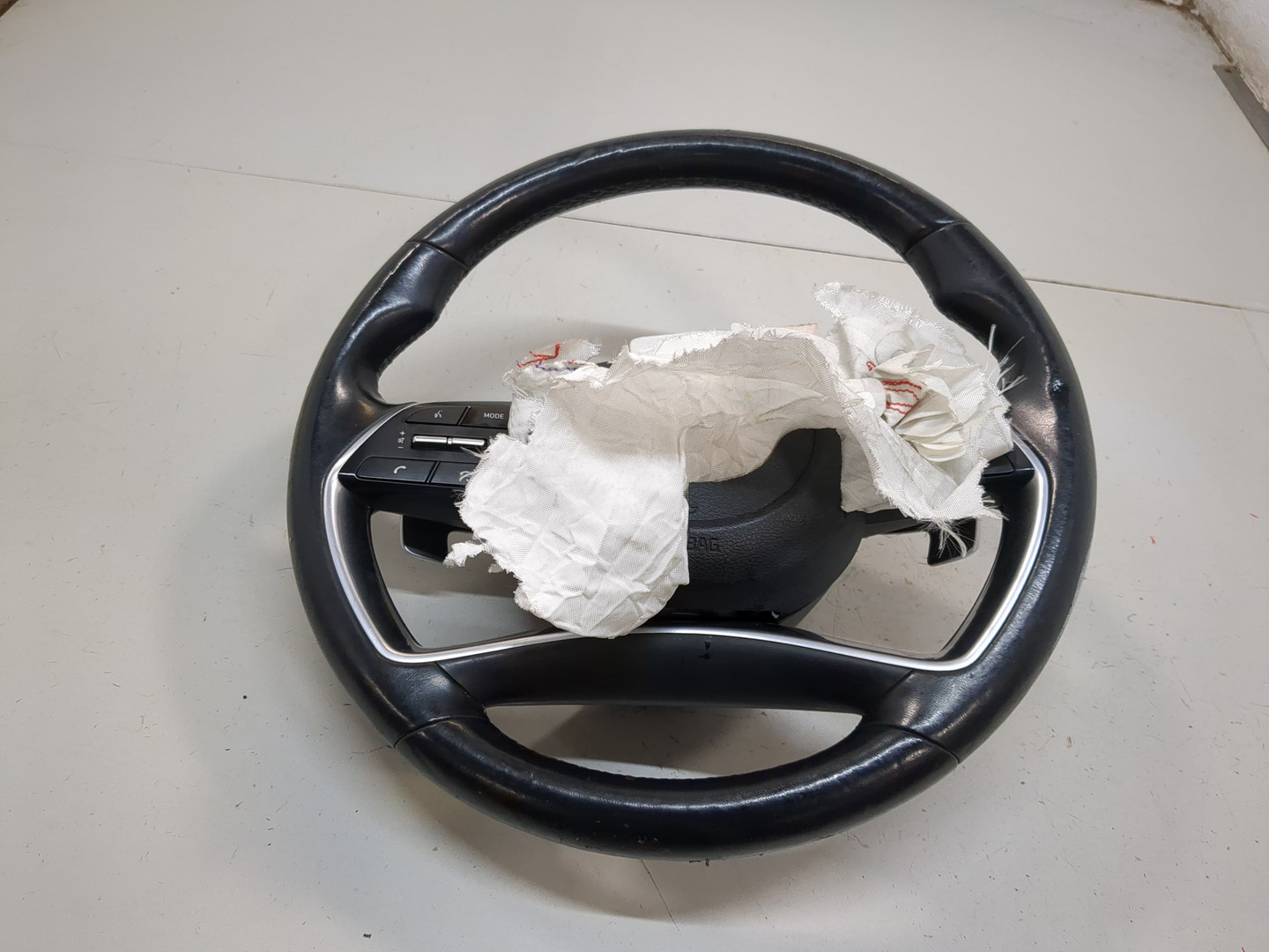 Рулевое колесо (руль)