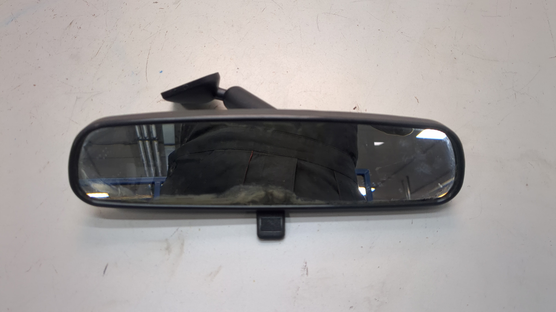 Зеркало заднего вида