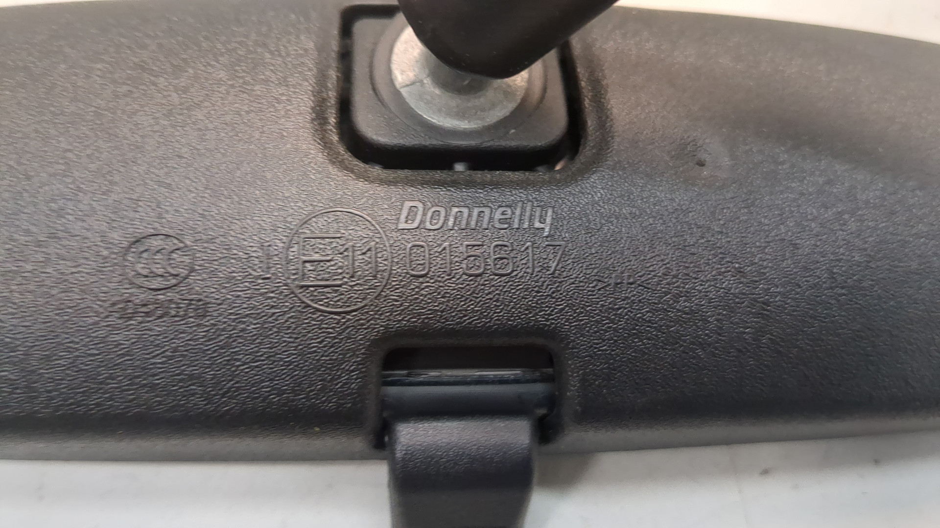 Зеркало заднего вида