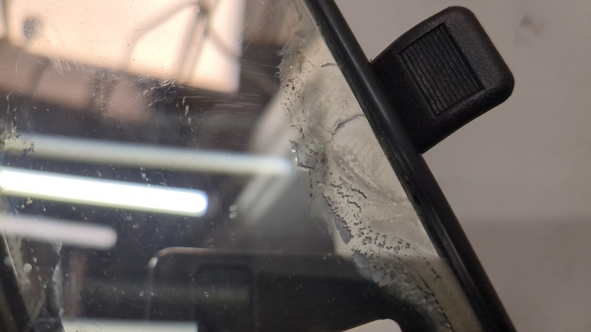 Зеркало заднего вида