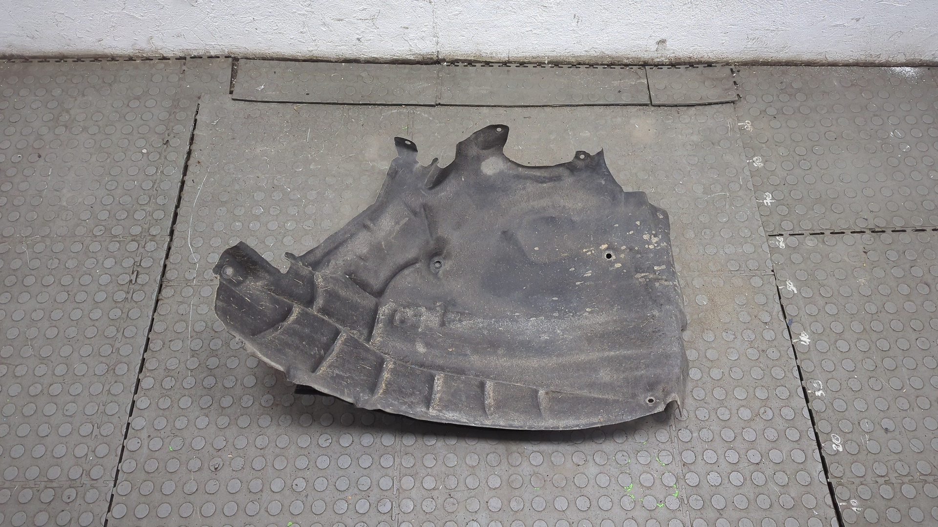 Локер передний правый