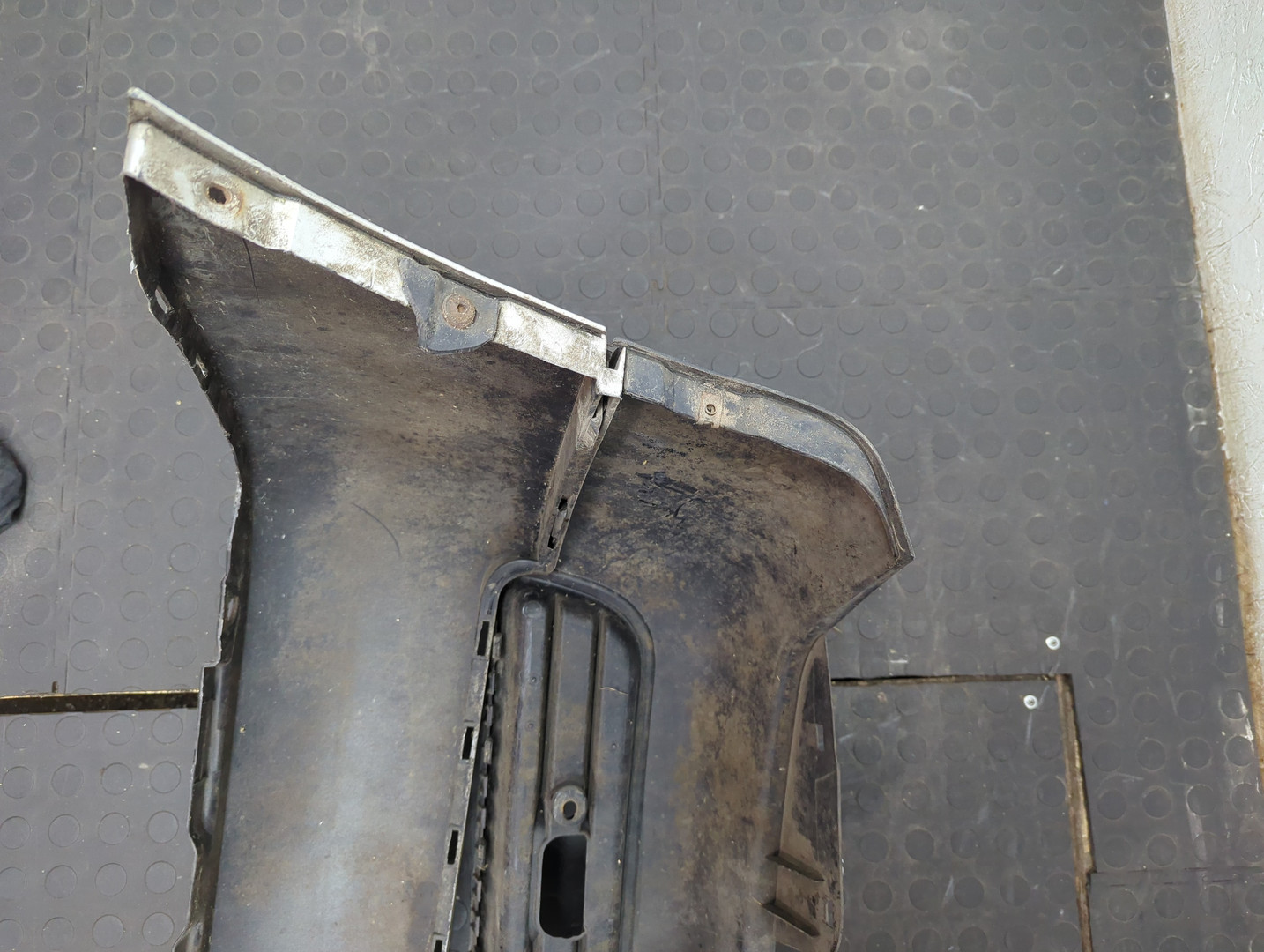 Бампер передний