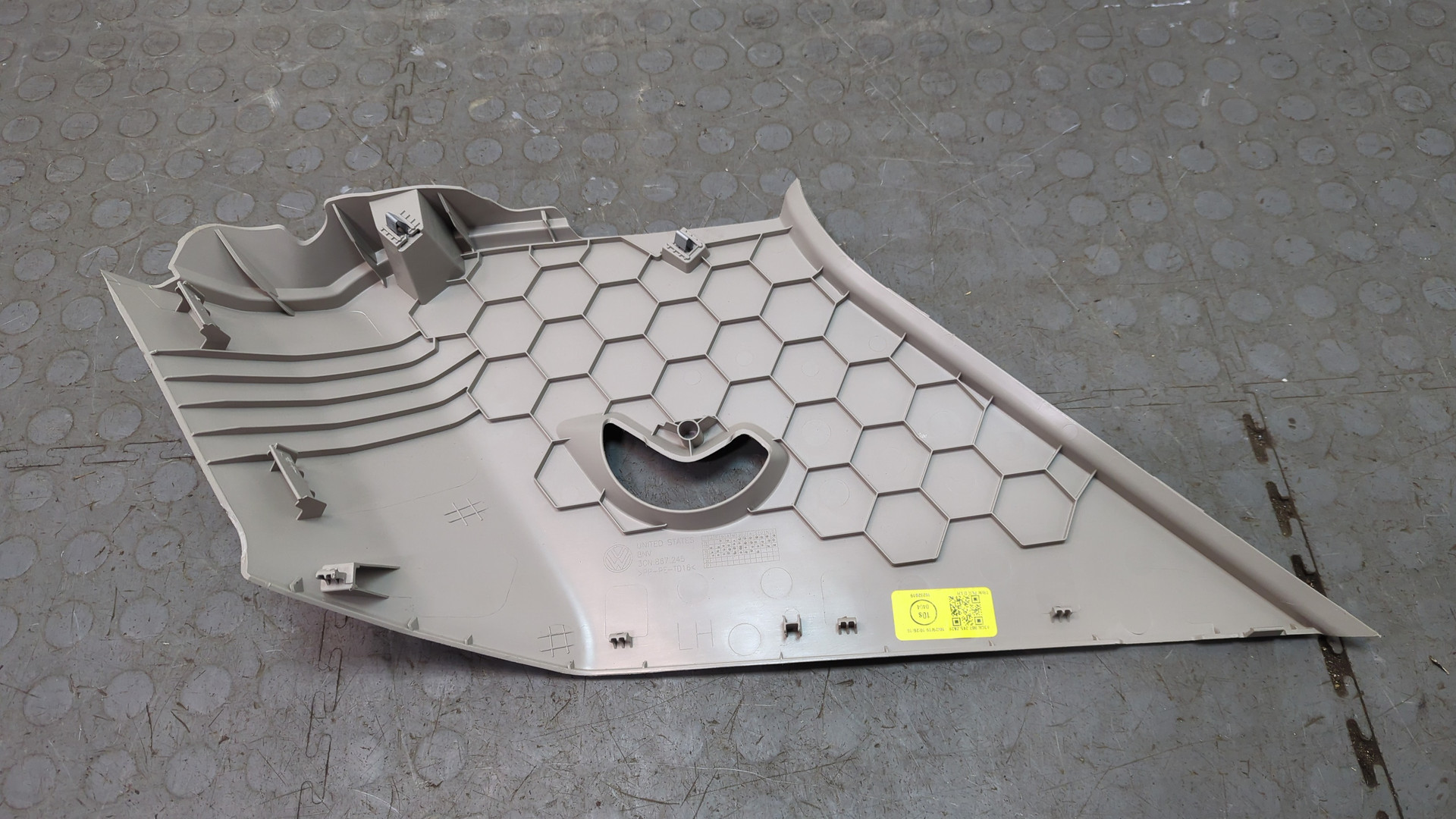 Обшивка стойки