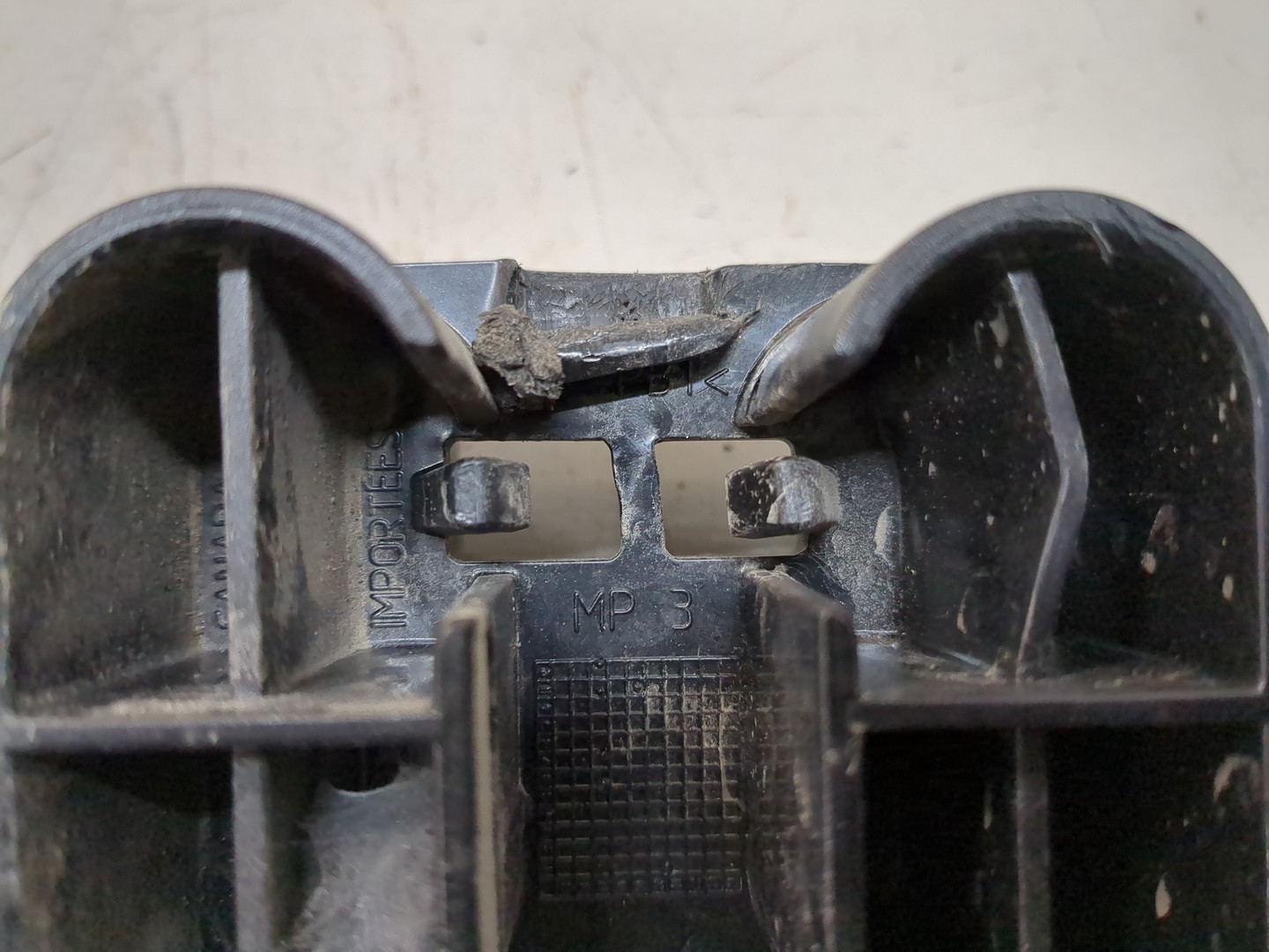 Кронштейн усилителя переднего бампера